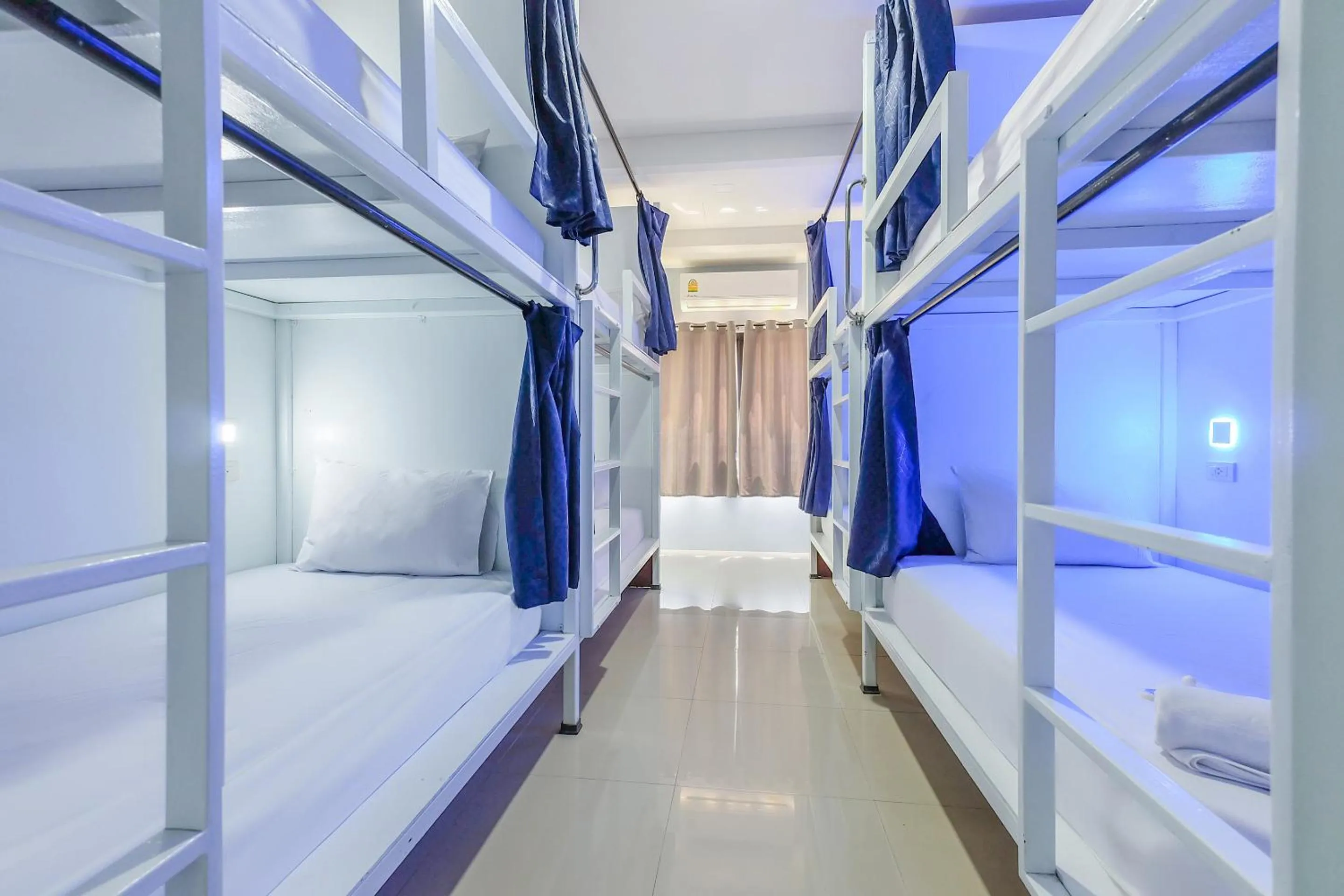 Bed in 8-Bed Mixed Dormitory Room in The Little Nest Phuket