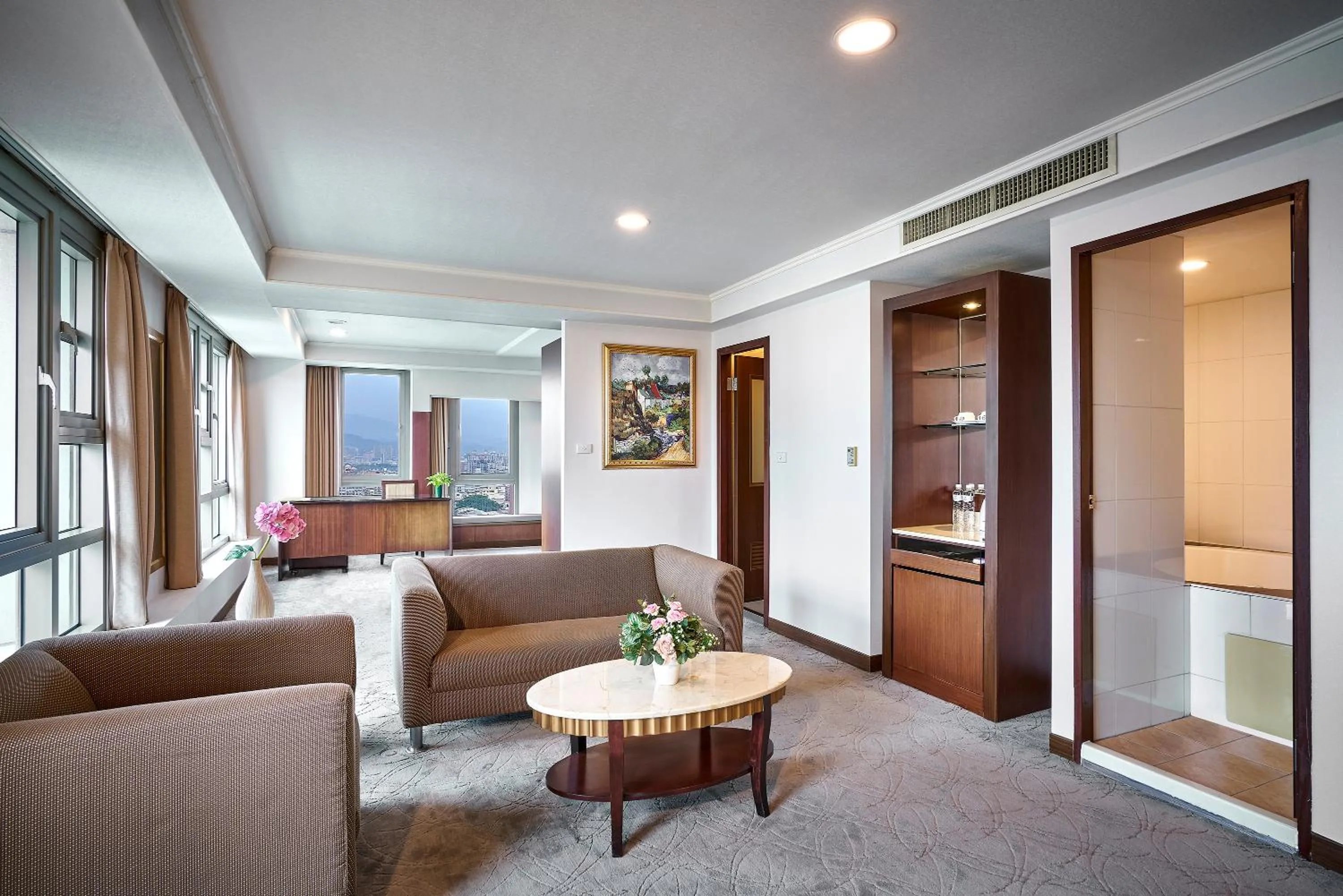 Deluxe Suite in Zhong Ke Hotel