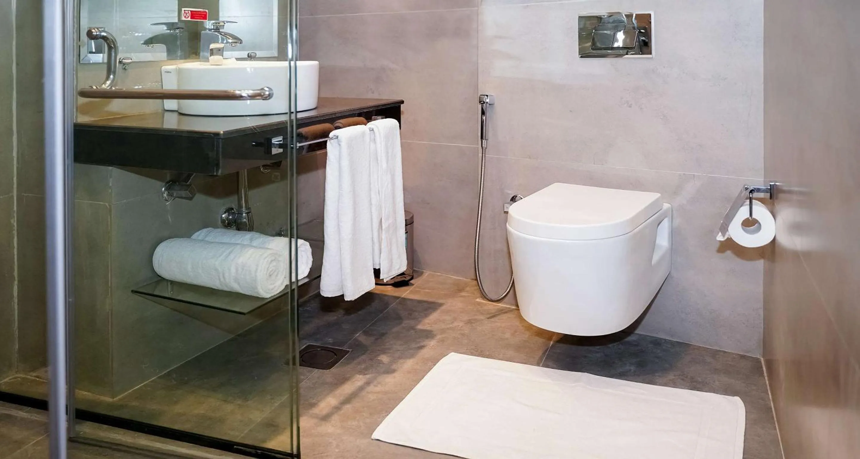 Deluxe Twin Room - Non-Smoking in Best Western Hotel Rawalpindi Central