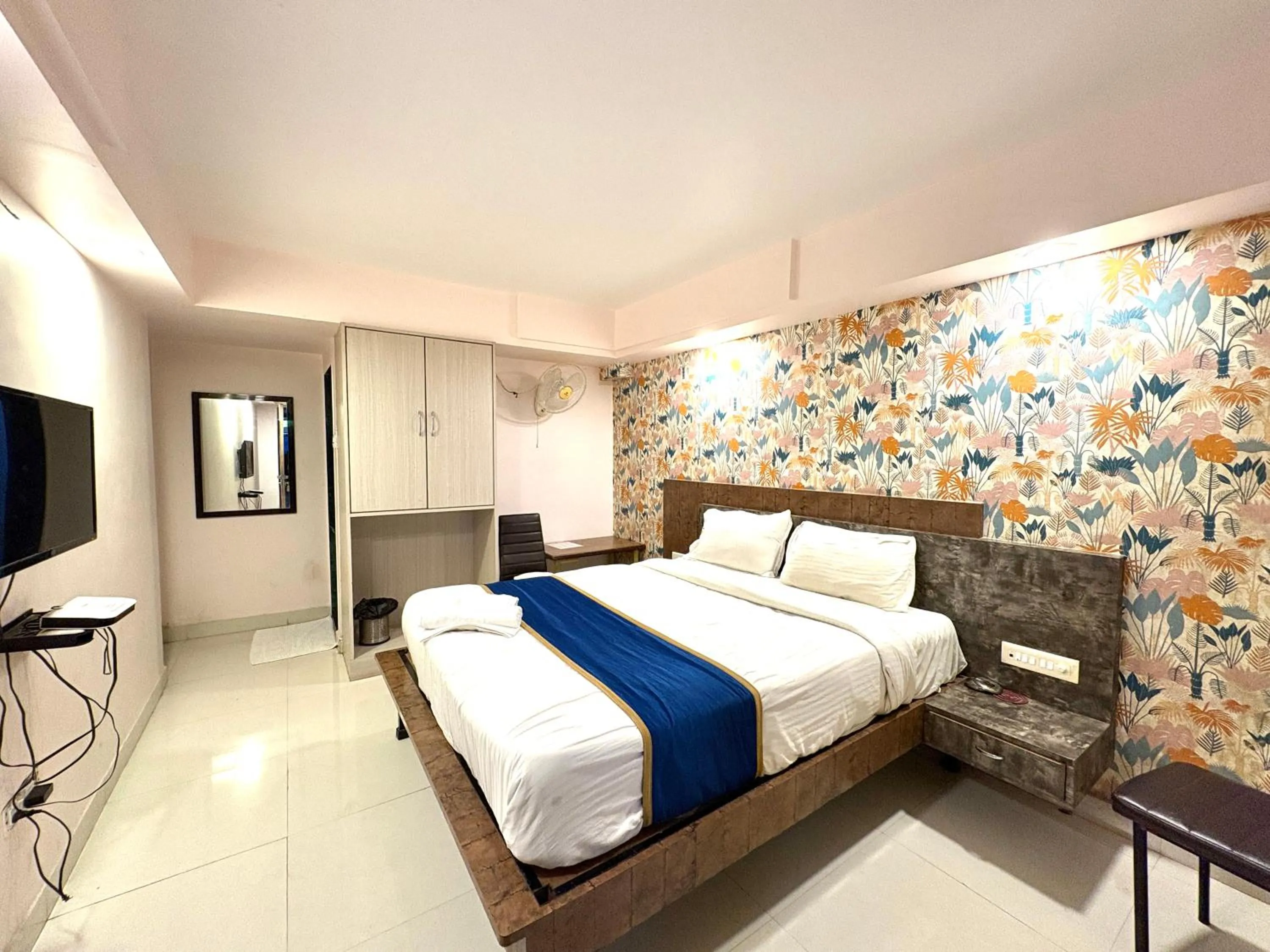 Deluxe Double Room in Hotel Laxmi Residency