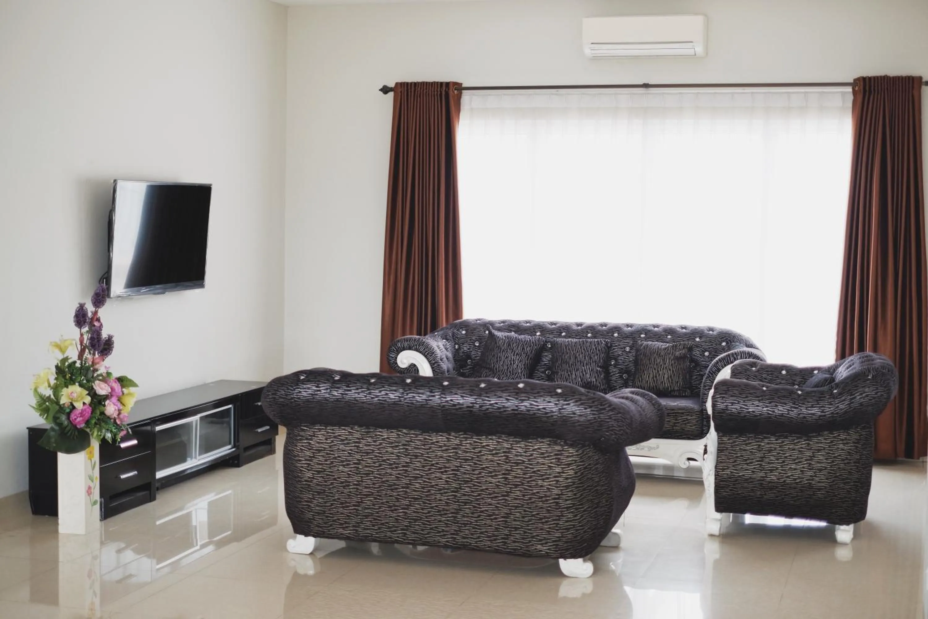 Three-Bedroom Apartment in Hans Inn Batam