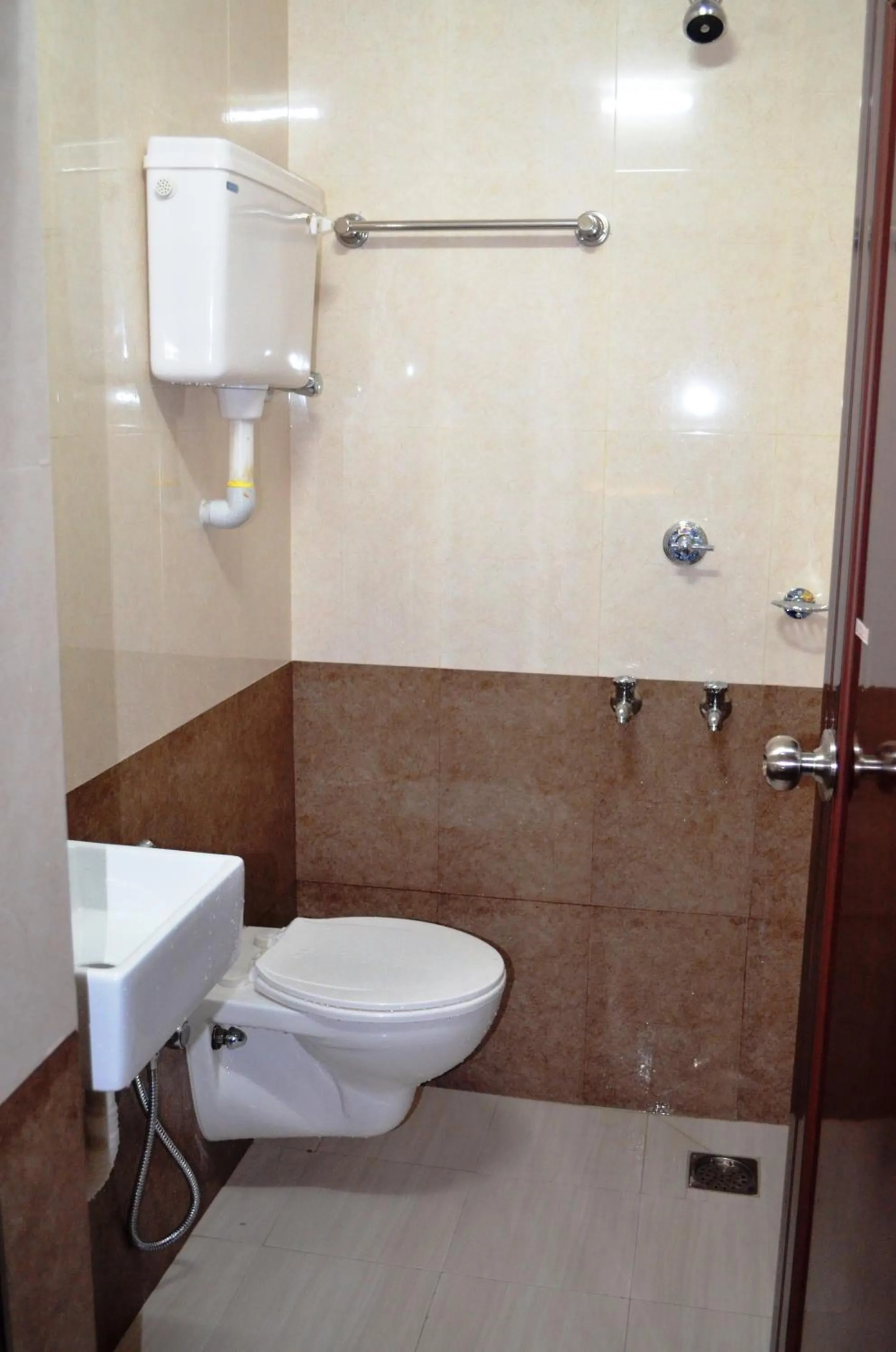 Deluxe Triple Room in Hotel Prathiba Heritage