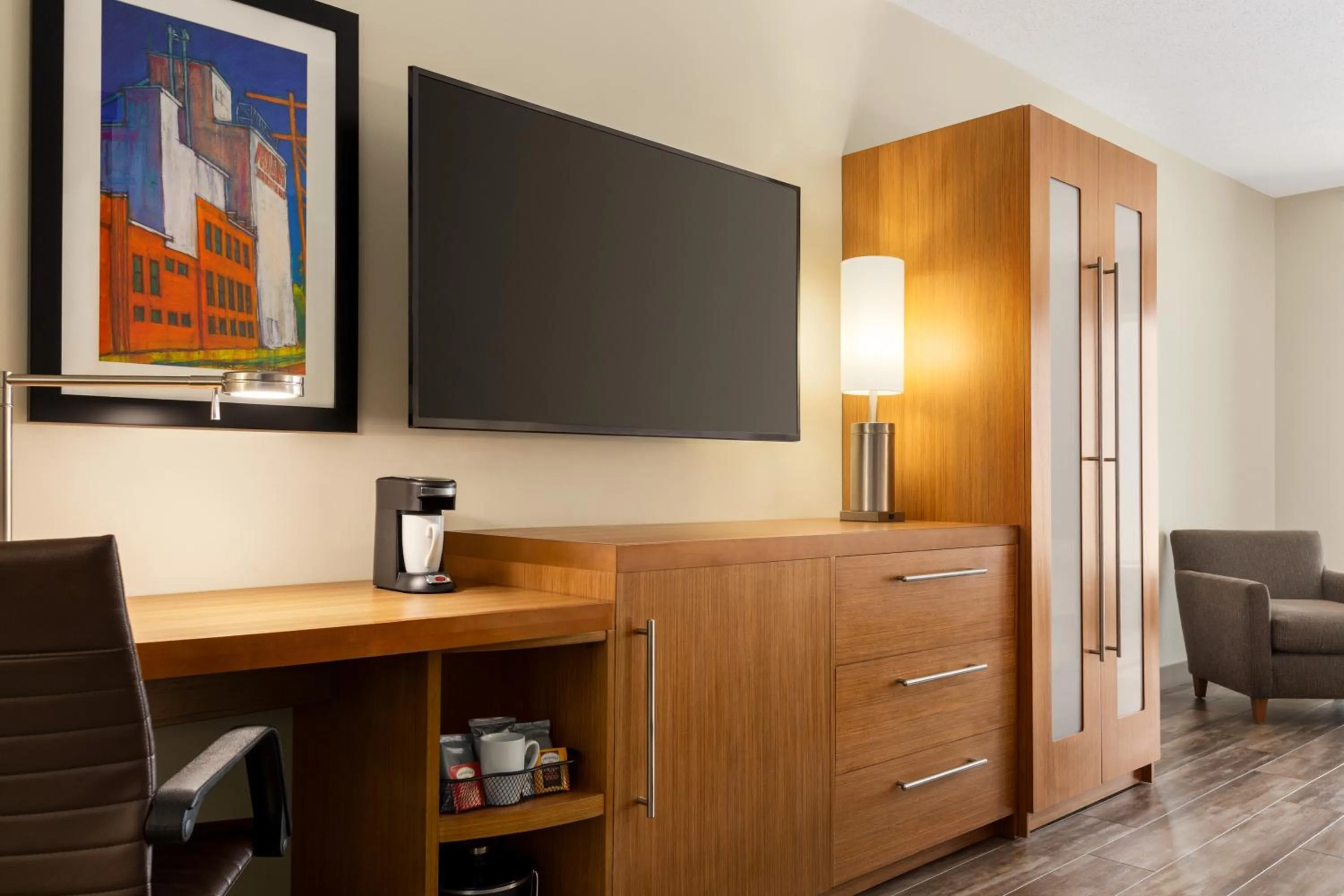 Queen Suite with Two Queen Beds and Accessible Tub - Disability Access in Hyatt Place Columbia/Downtown/The Vista