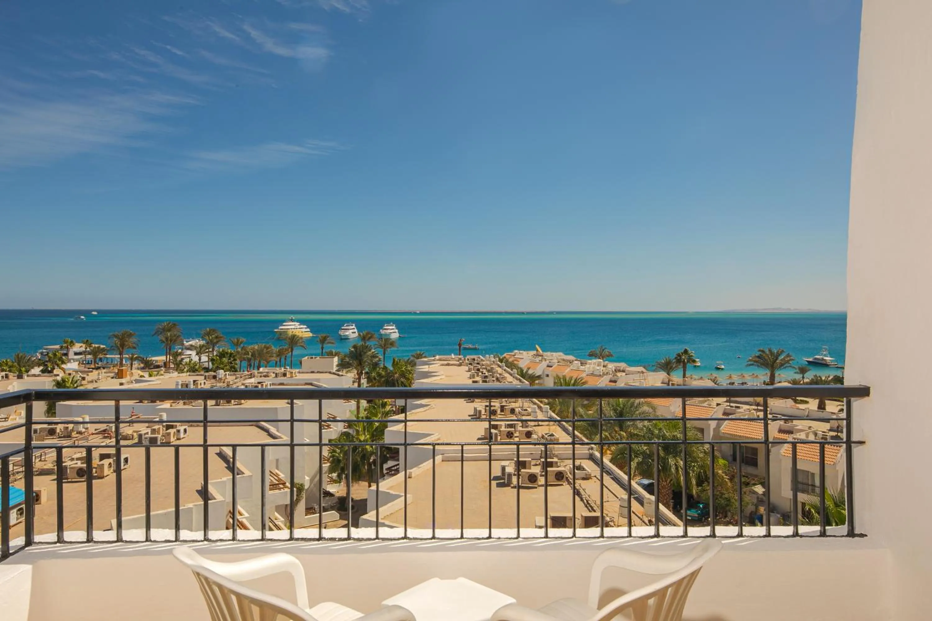 Azur Side Sea View Room in Marlin Inn Azur Resort