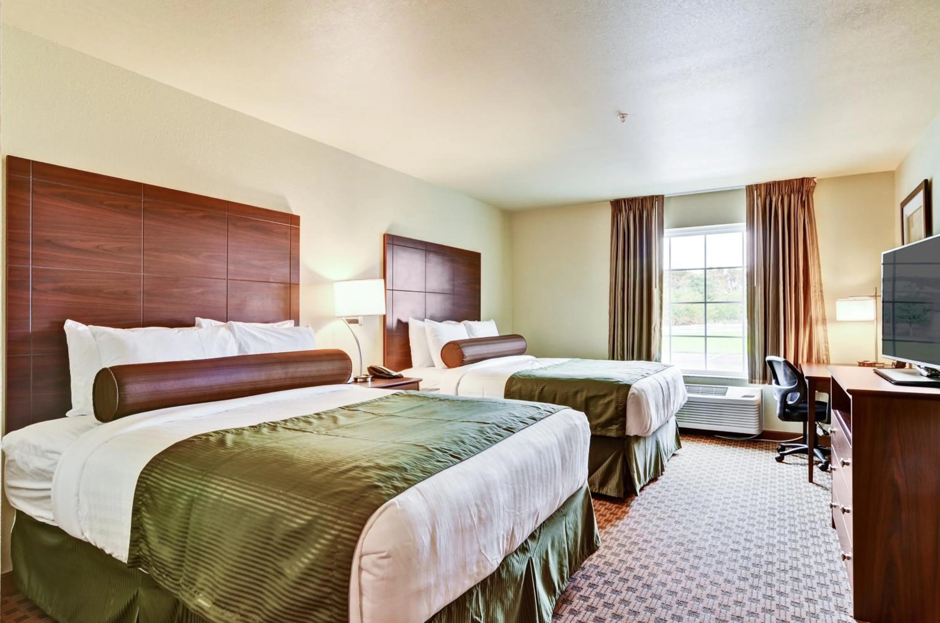 Deluxe Double Queen in Cobblestone Inn & Suites - Ambridge