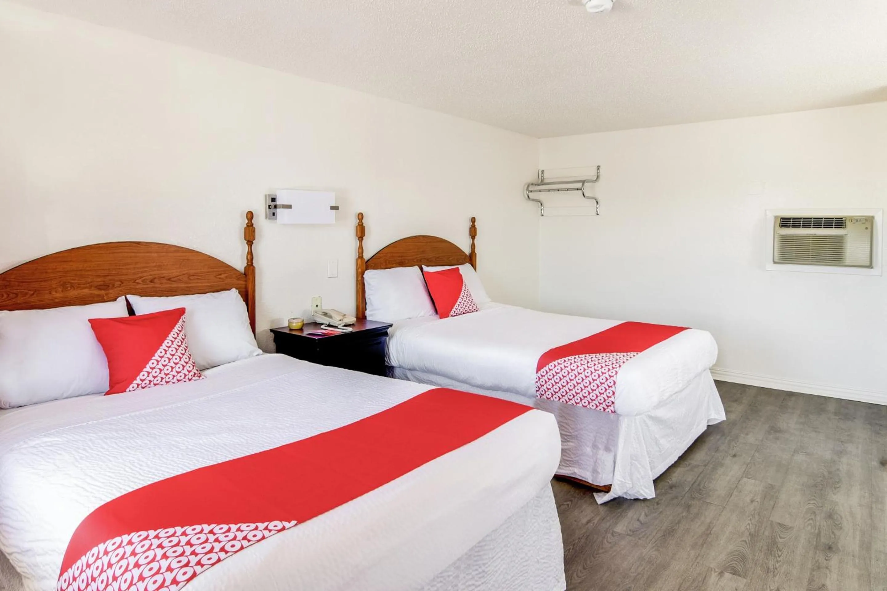 2 Full Bed Smoking in OYO Hotel Killeen