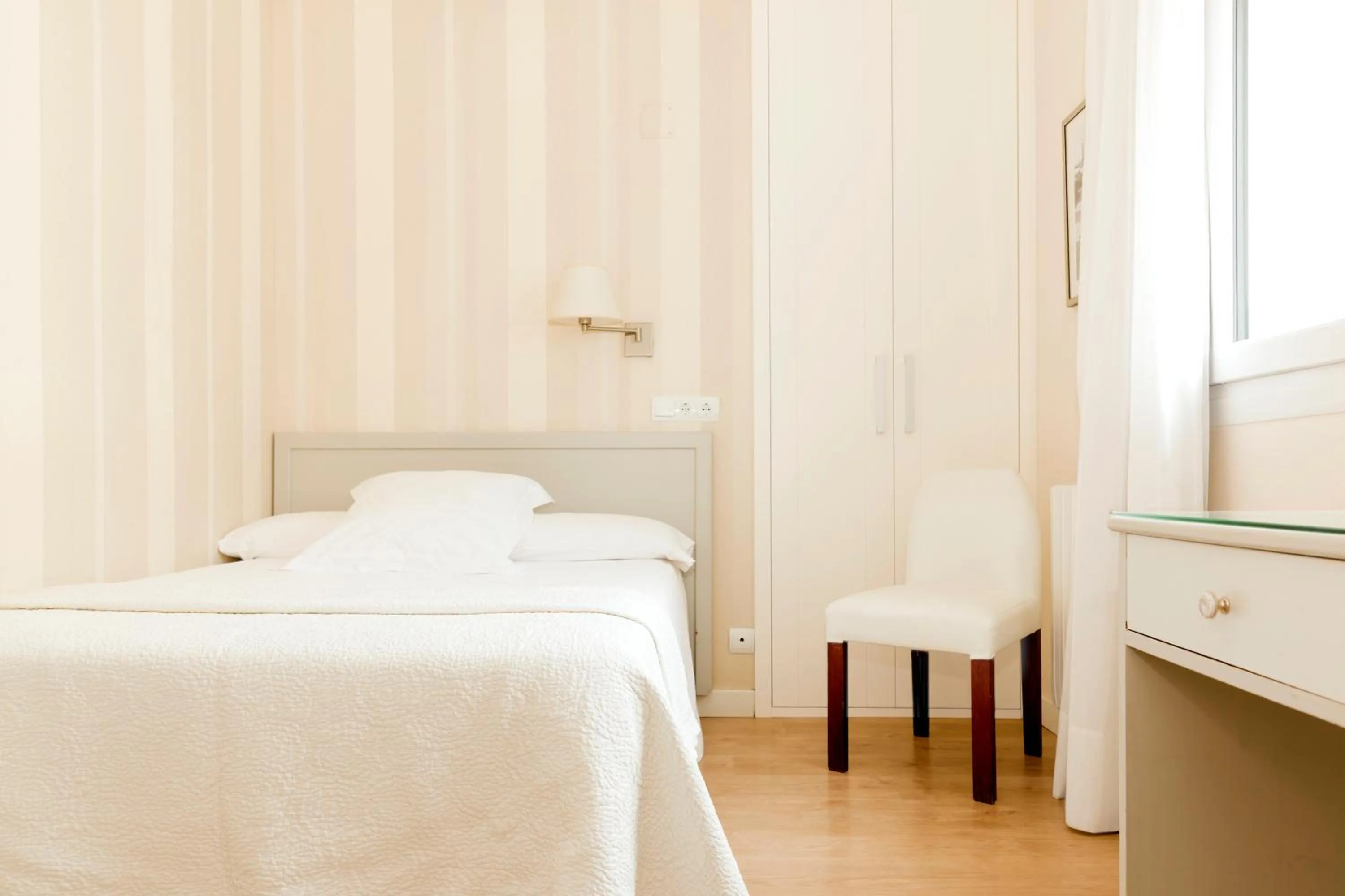 Single Room in Hotel Sauce