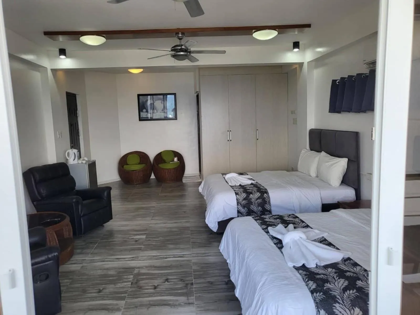 Twin Room with Balcony in Manarra Sea View Resort