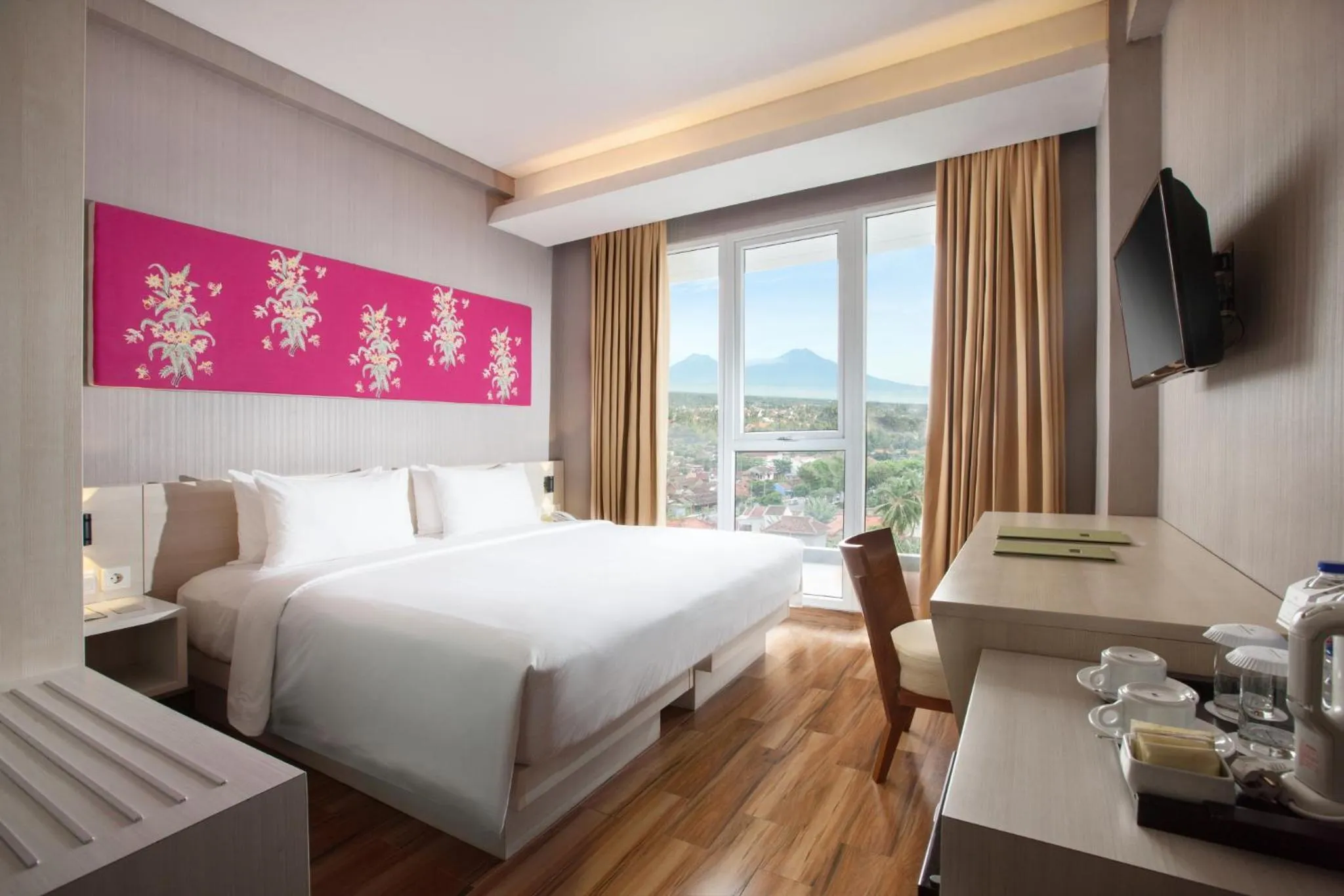 Superior King Room in Hotel Santika Banyuwangi