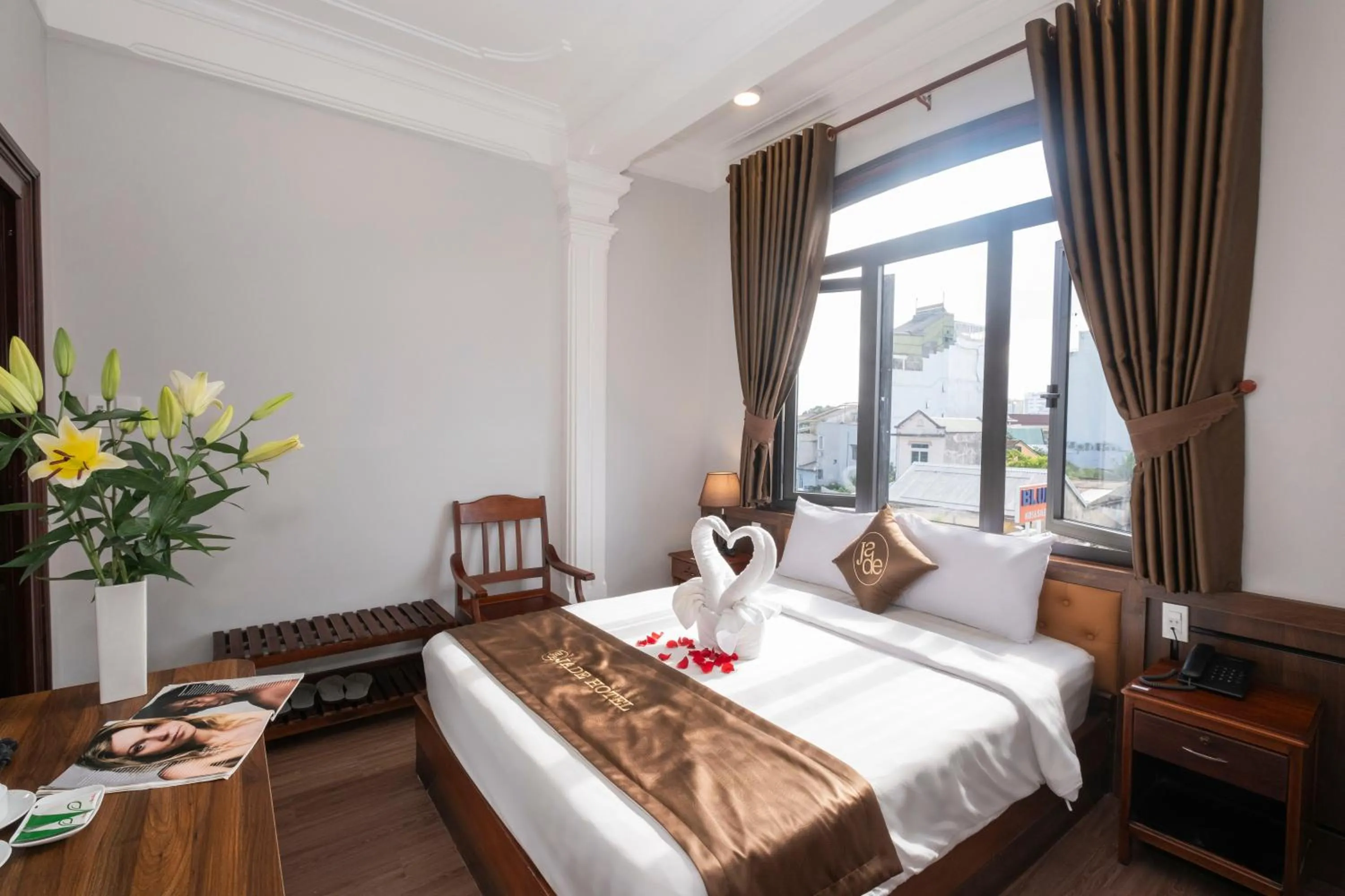 Deluxe Double or Twin Room in Jade Hotel