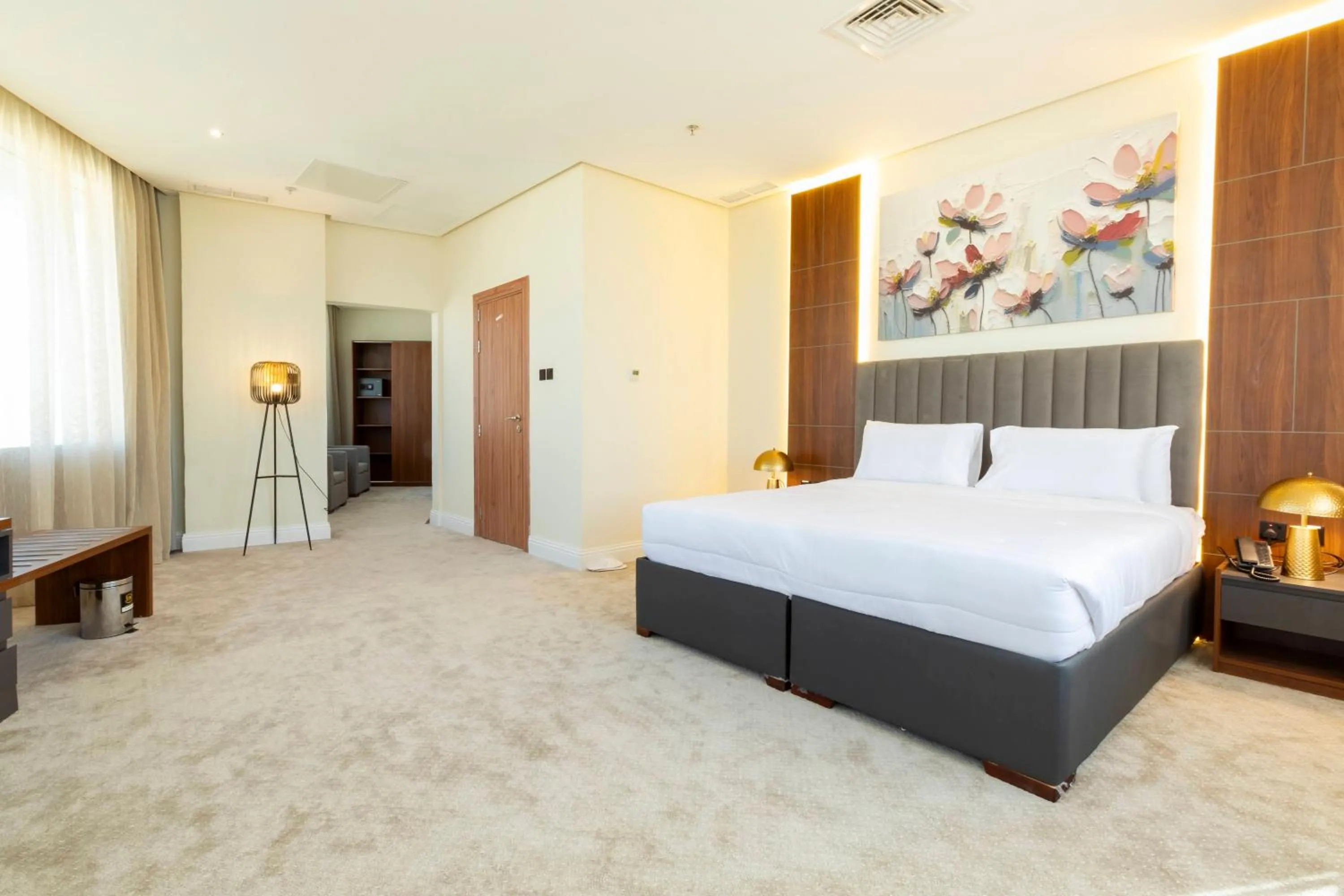 Superior King Room in Park Avenues Hotel