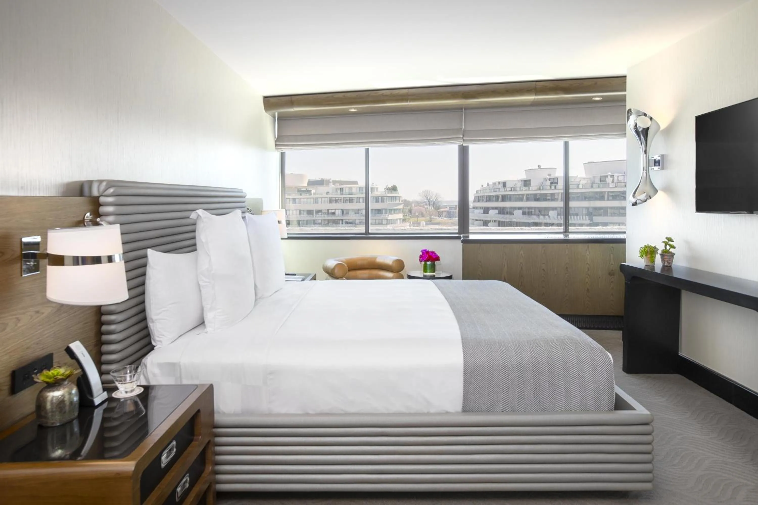 Garden View 1 Bedroom Suite ADA in The Watergate Hotel Georgetown