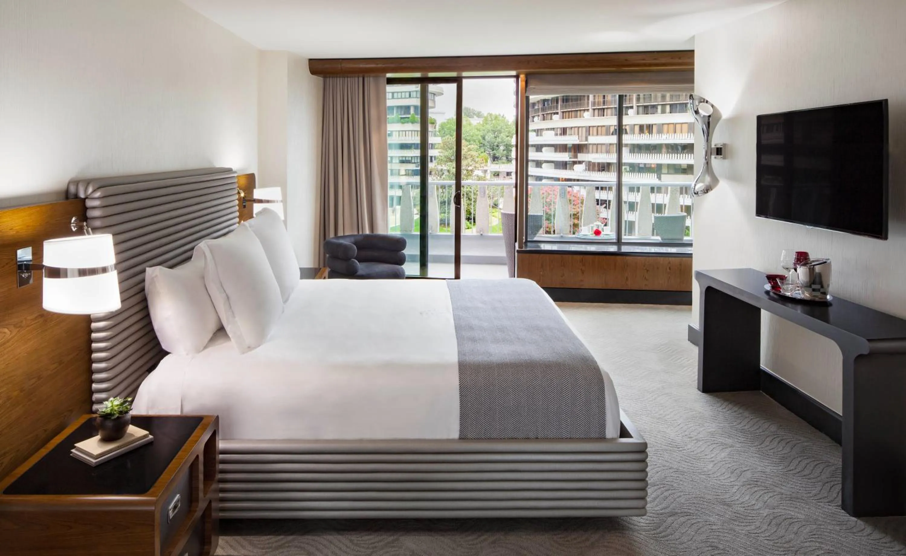 Deluxe King with Balcony in The Watergate Hotel Georgetown