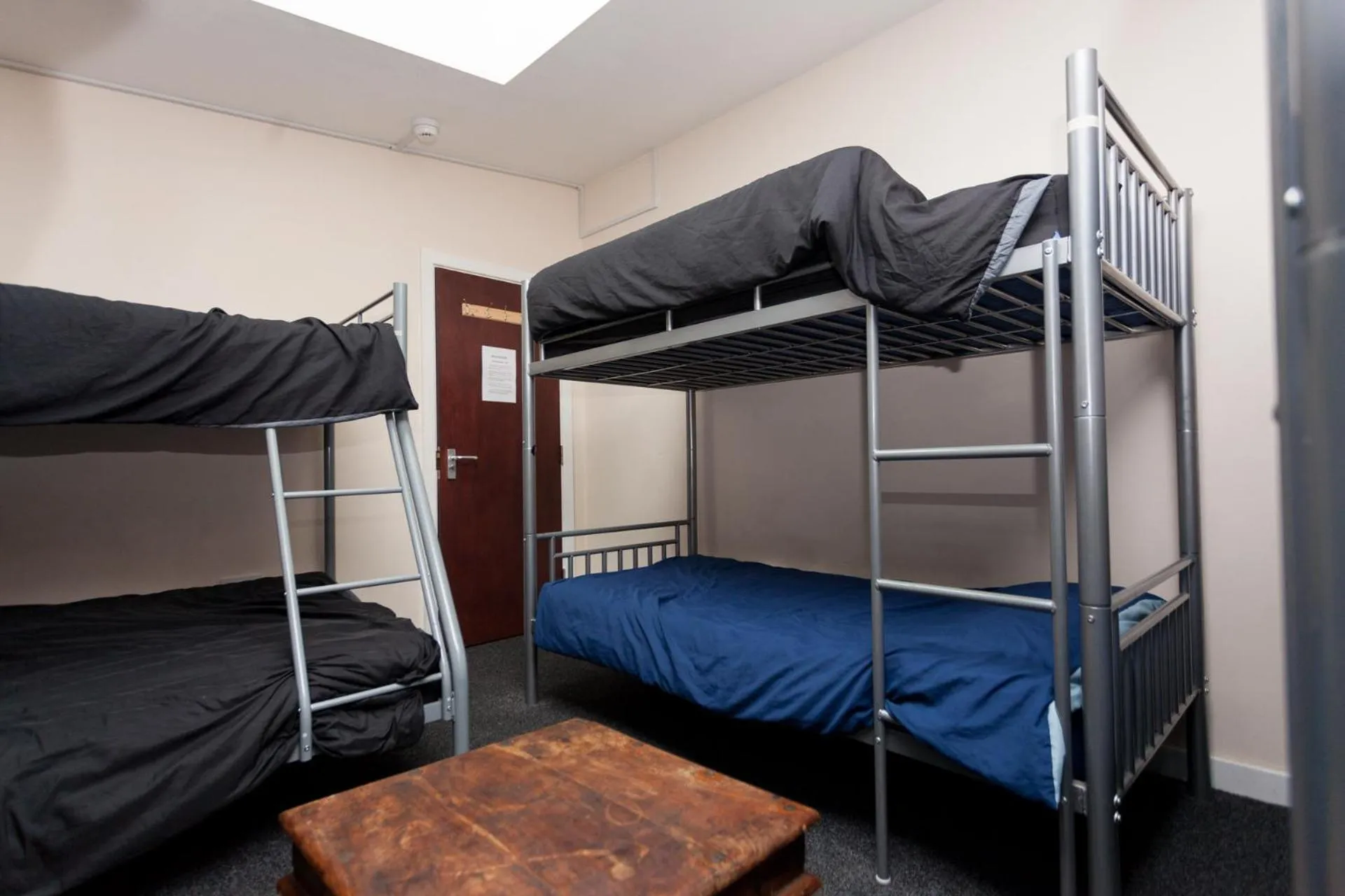 8 bed dorm in Budget Hostel