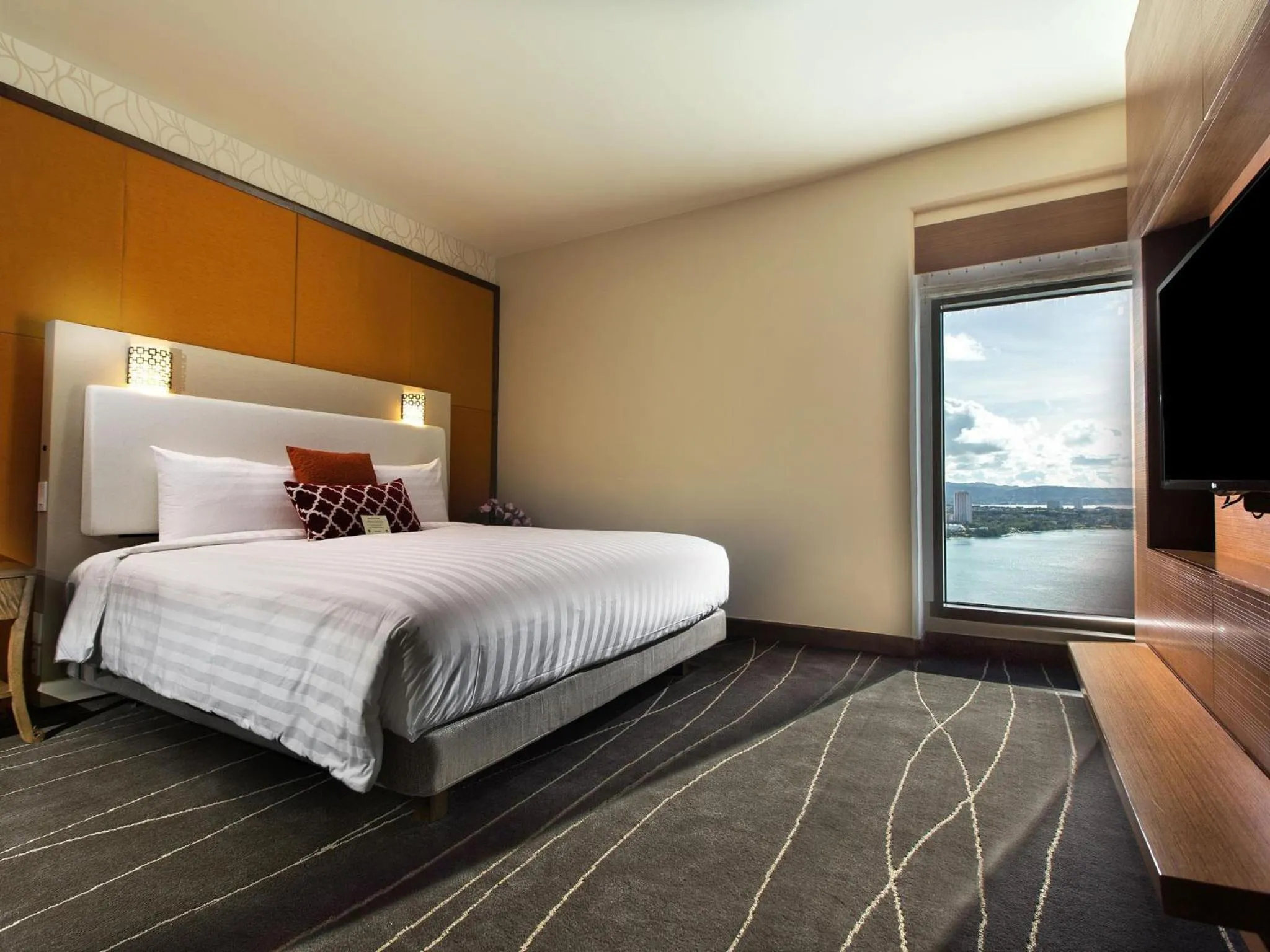 Executive King Suite in Dusit Thani Guam Resort