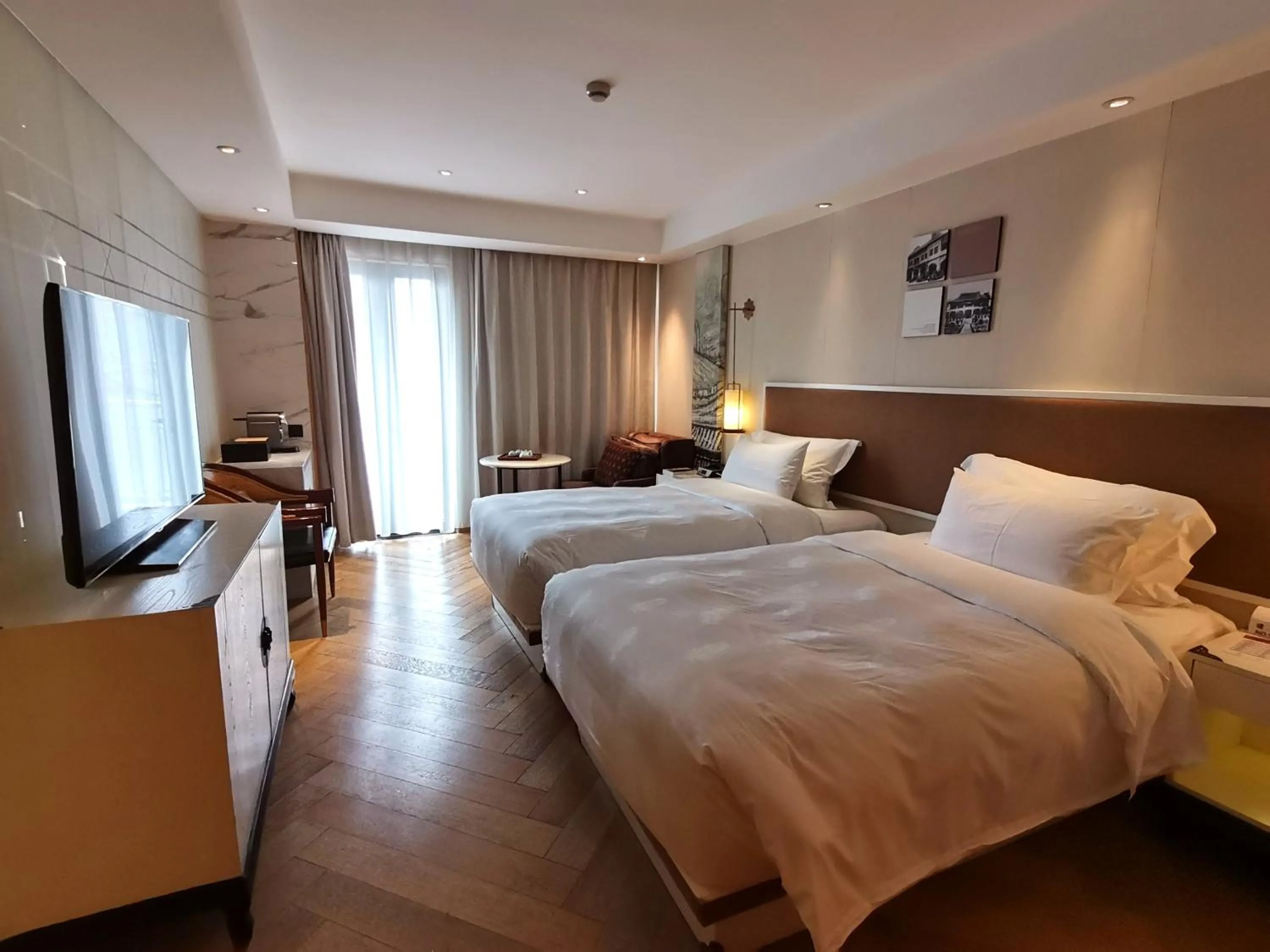 Executive Twin Room - single occupancy in LN Hotel Five