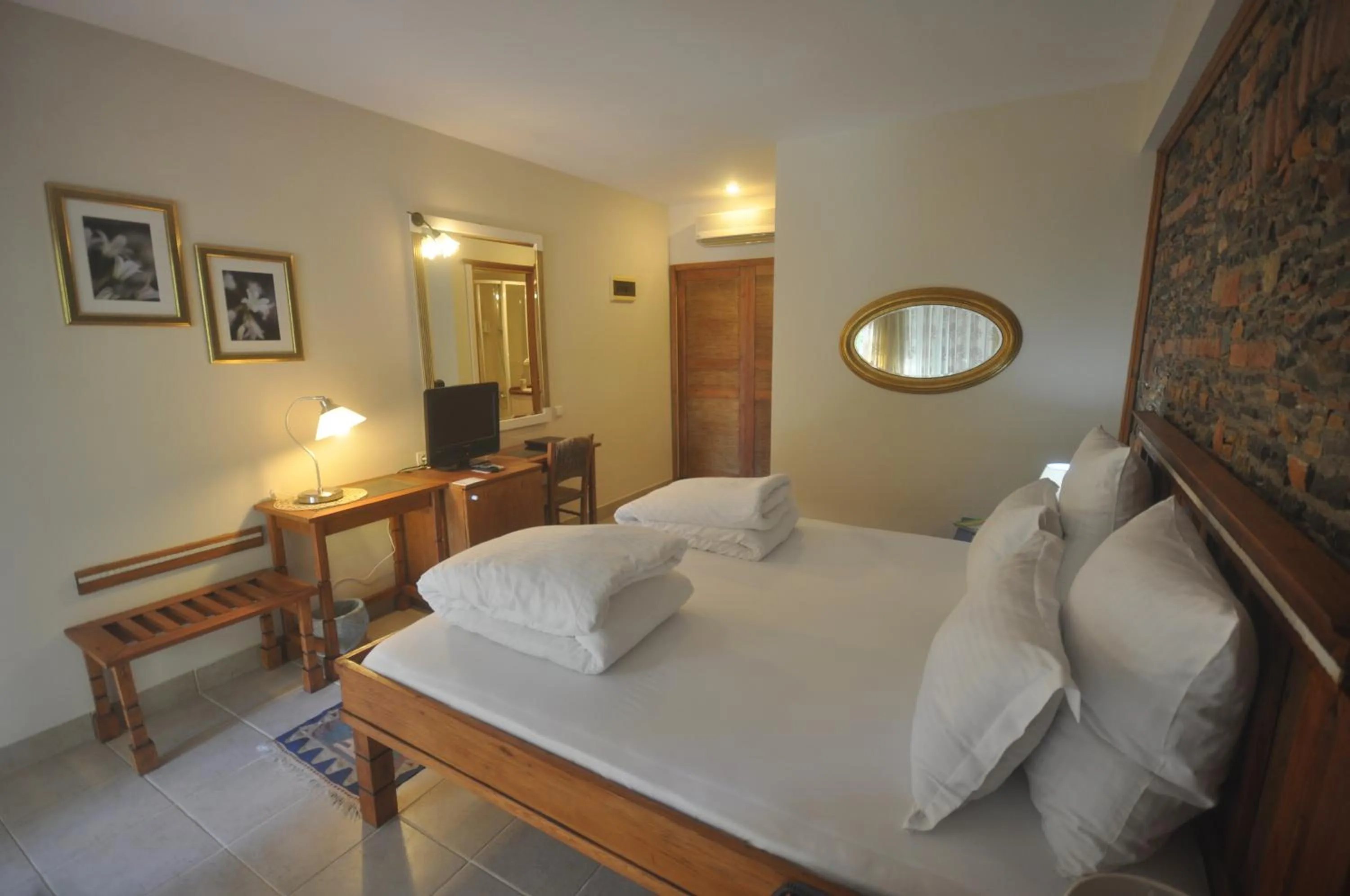 Standard Double or Twin Room with Garden View in El Vino Hotel & Suites