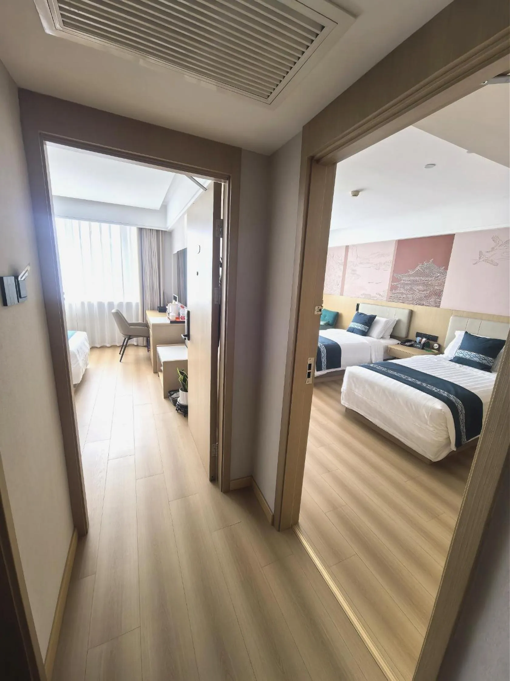 Deluxe Family Suite in Beijing Shengli Hotel