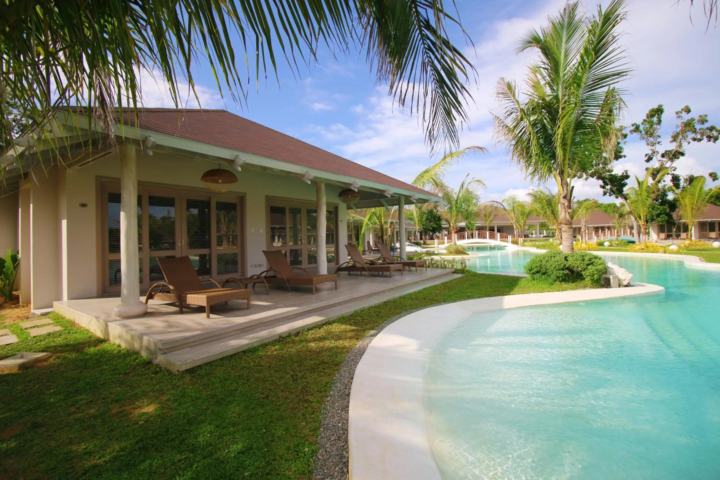 Pool Access Villas in Bohol Shores