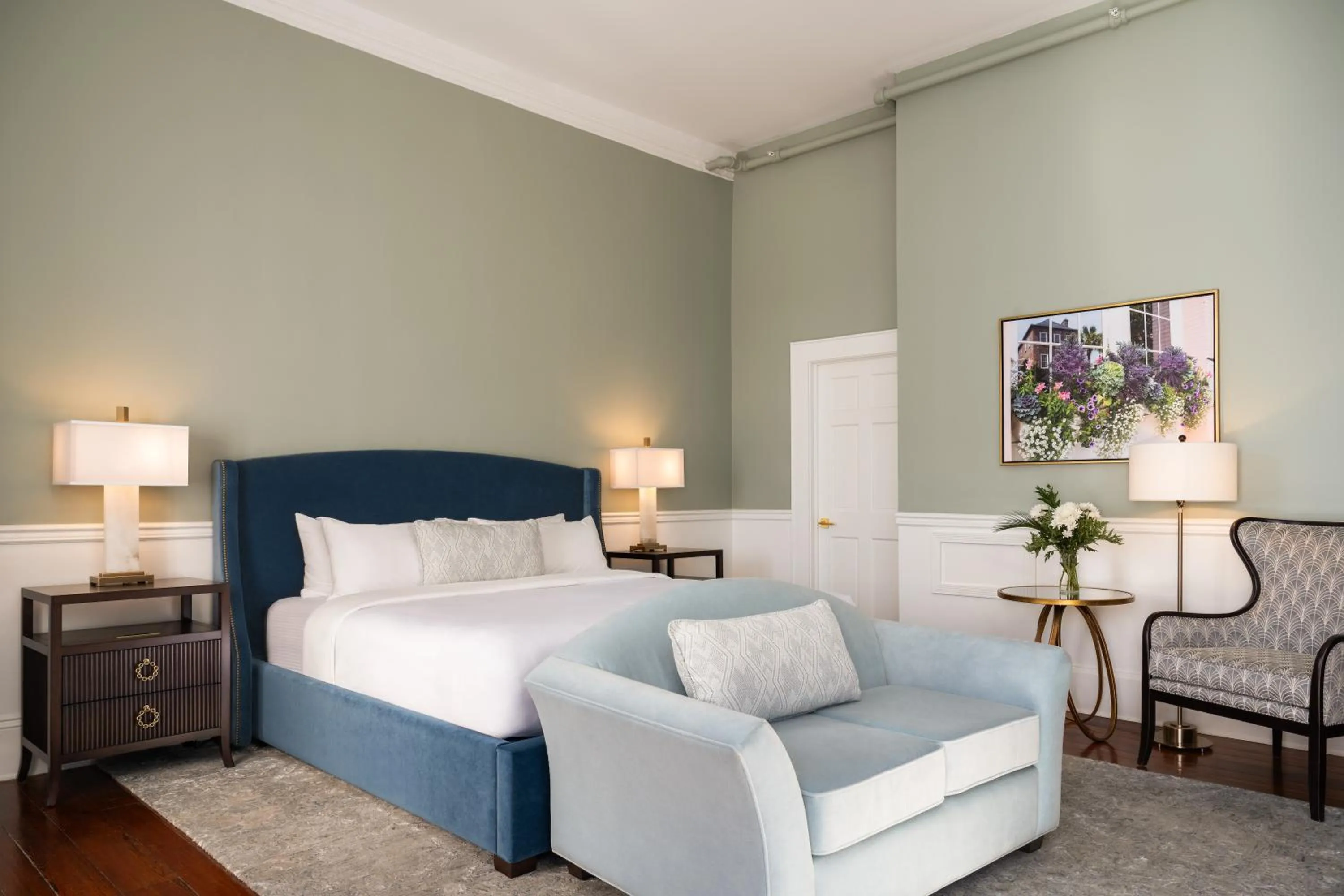 Deluxe King Room in Meeting Street Inn