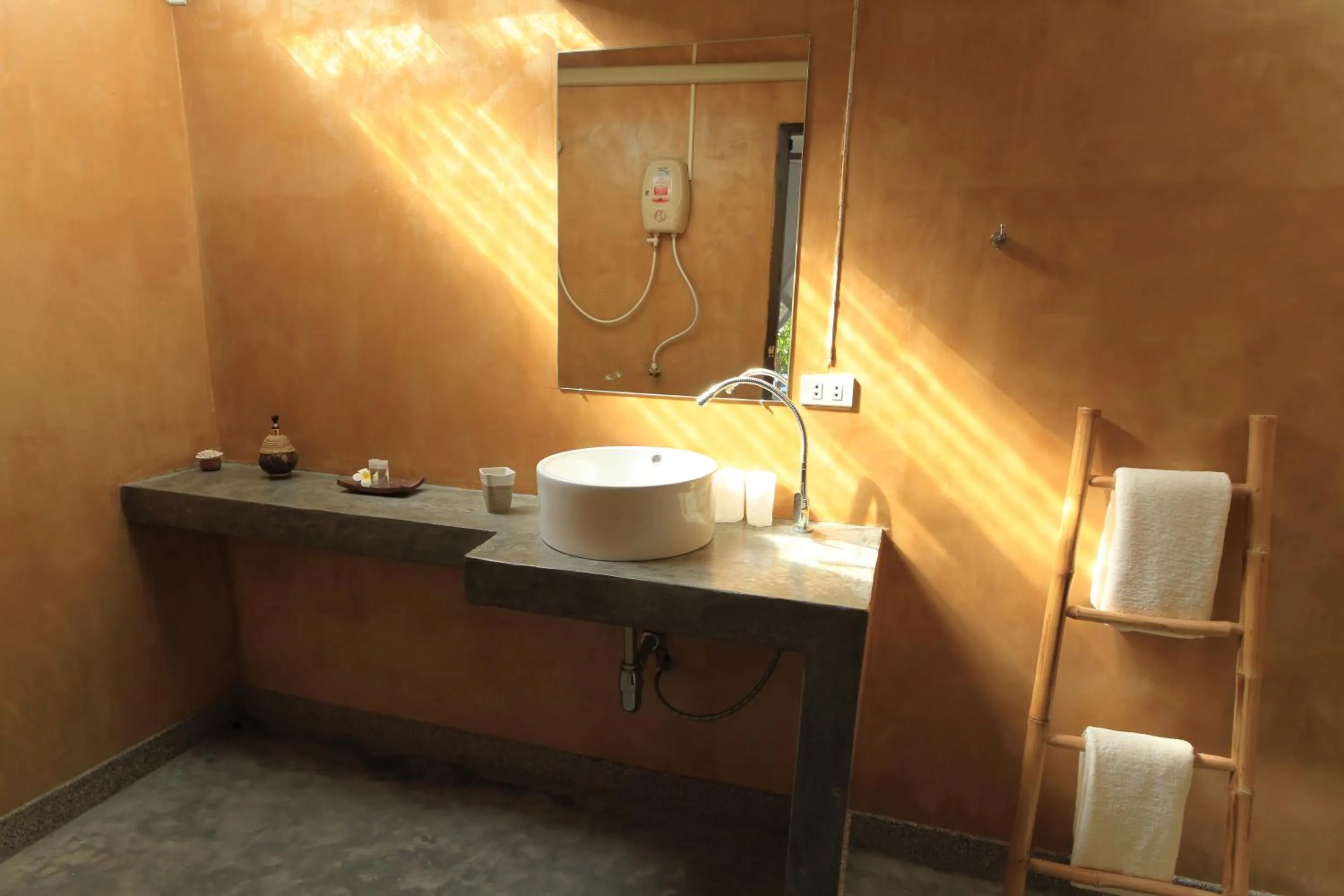 Standard Bungalow in The White Cottage