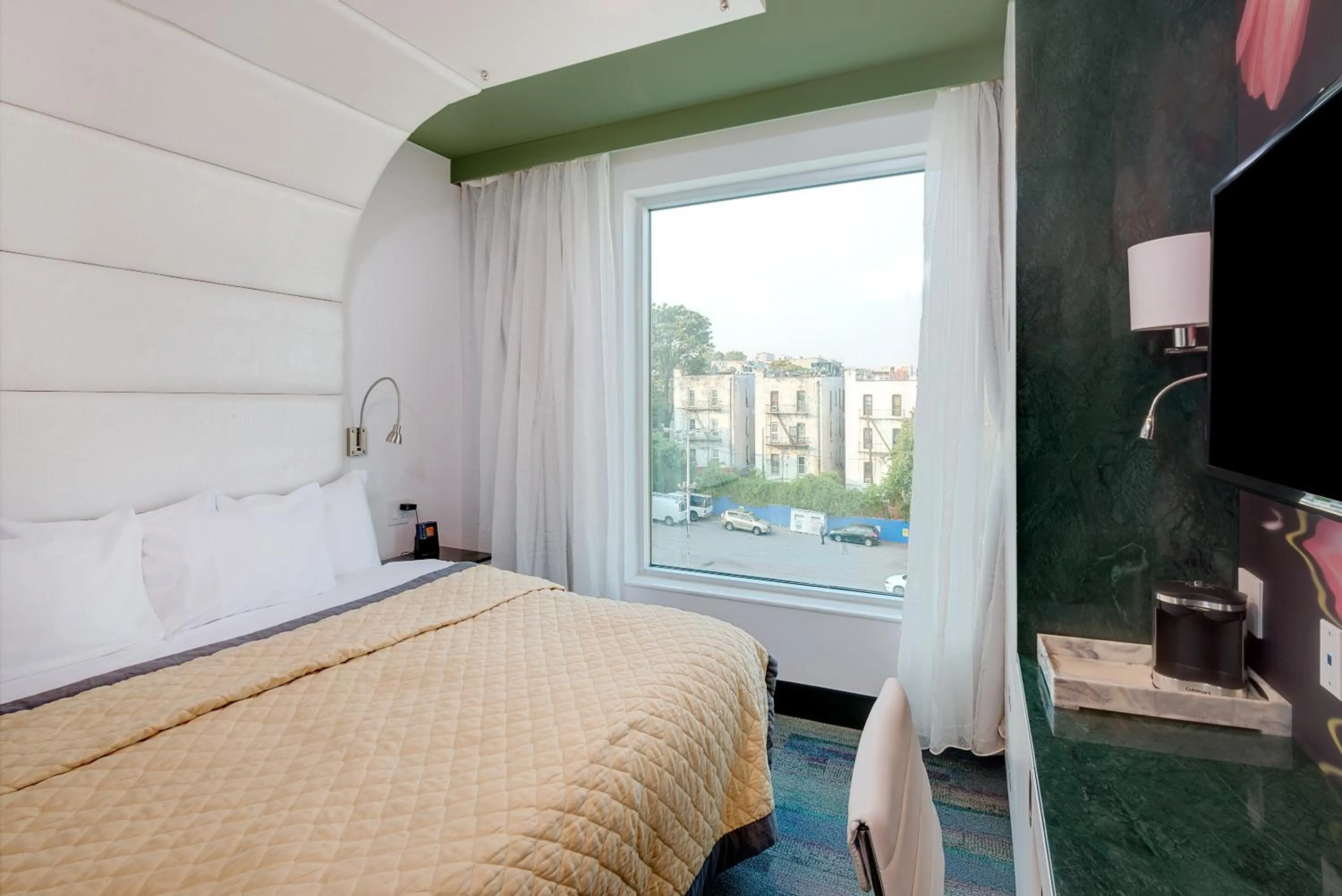 Deluxe King Room in Wyndham Garden Brooklyn Sunset Park