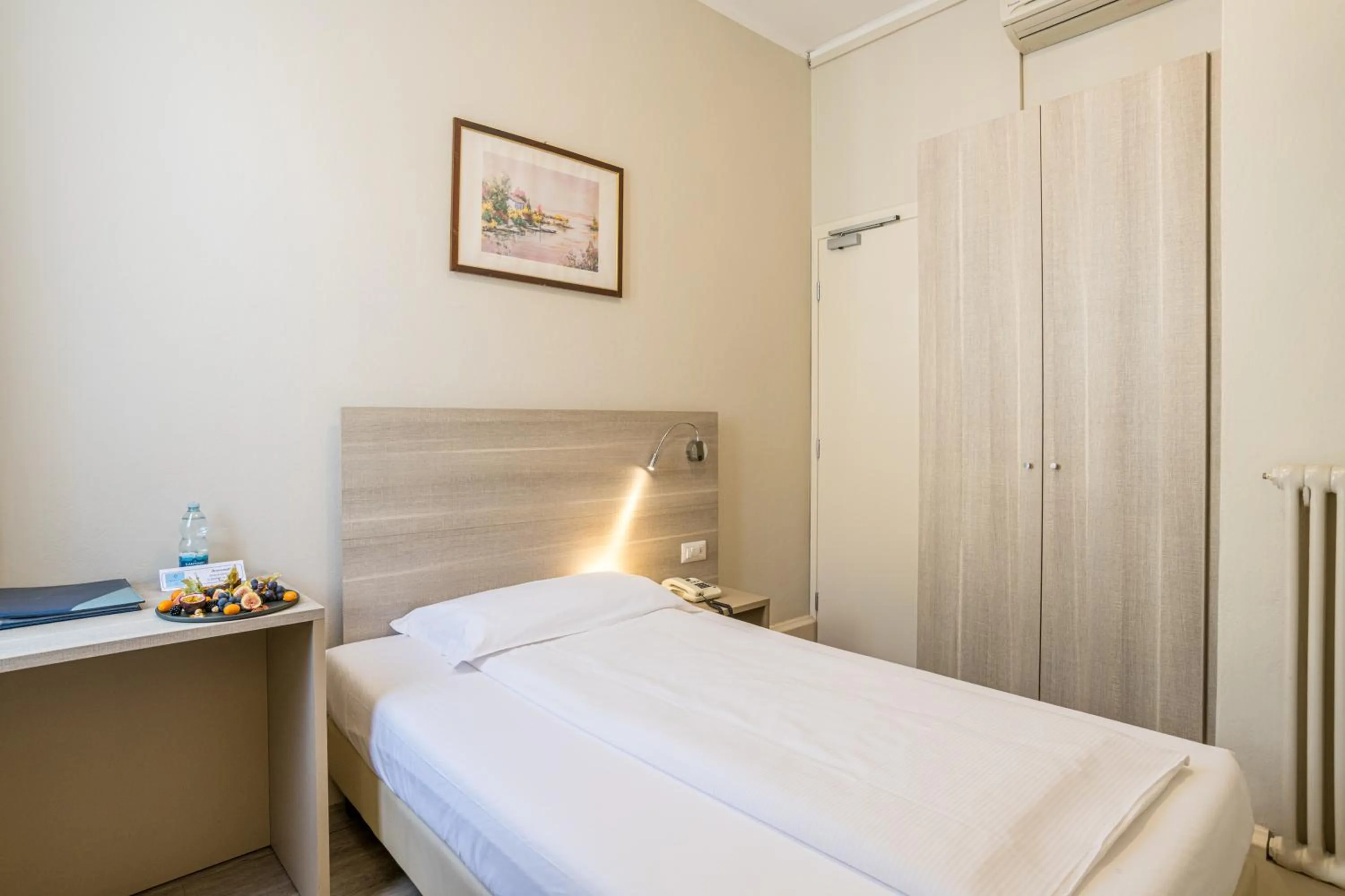 Single Room in Hotel Bazzoni