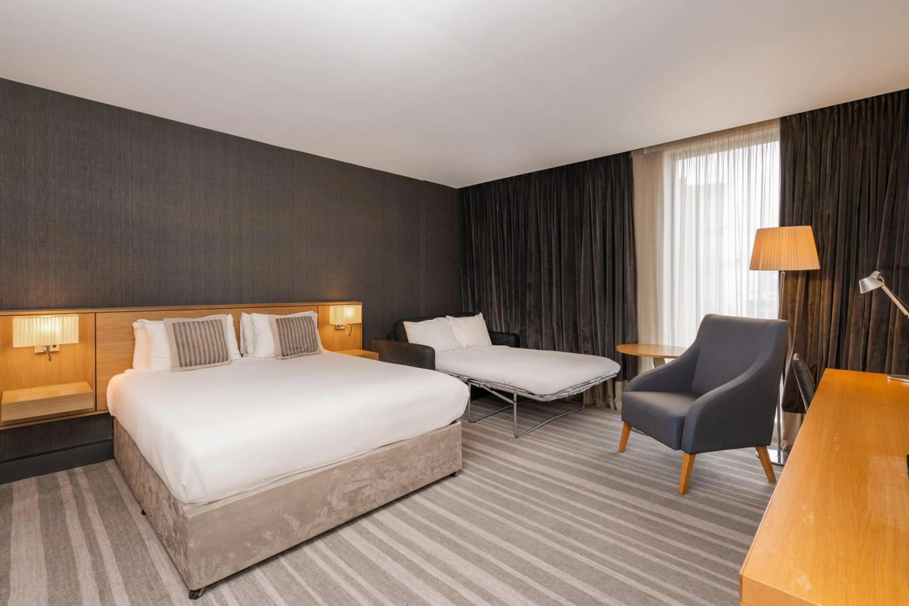 Standard Queen Room with Sofa Bed - Non-Smoking in Crowne Plaza Newcastle - Stephenson Quarter by IHG