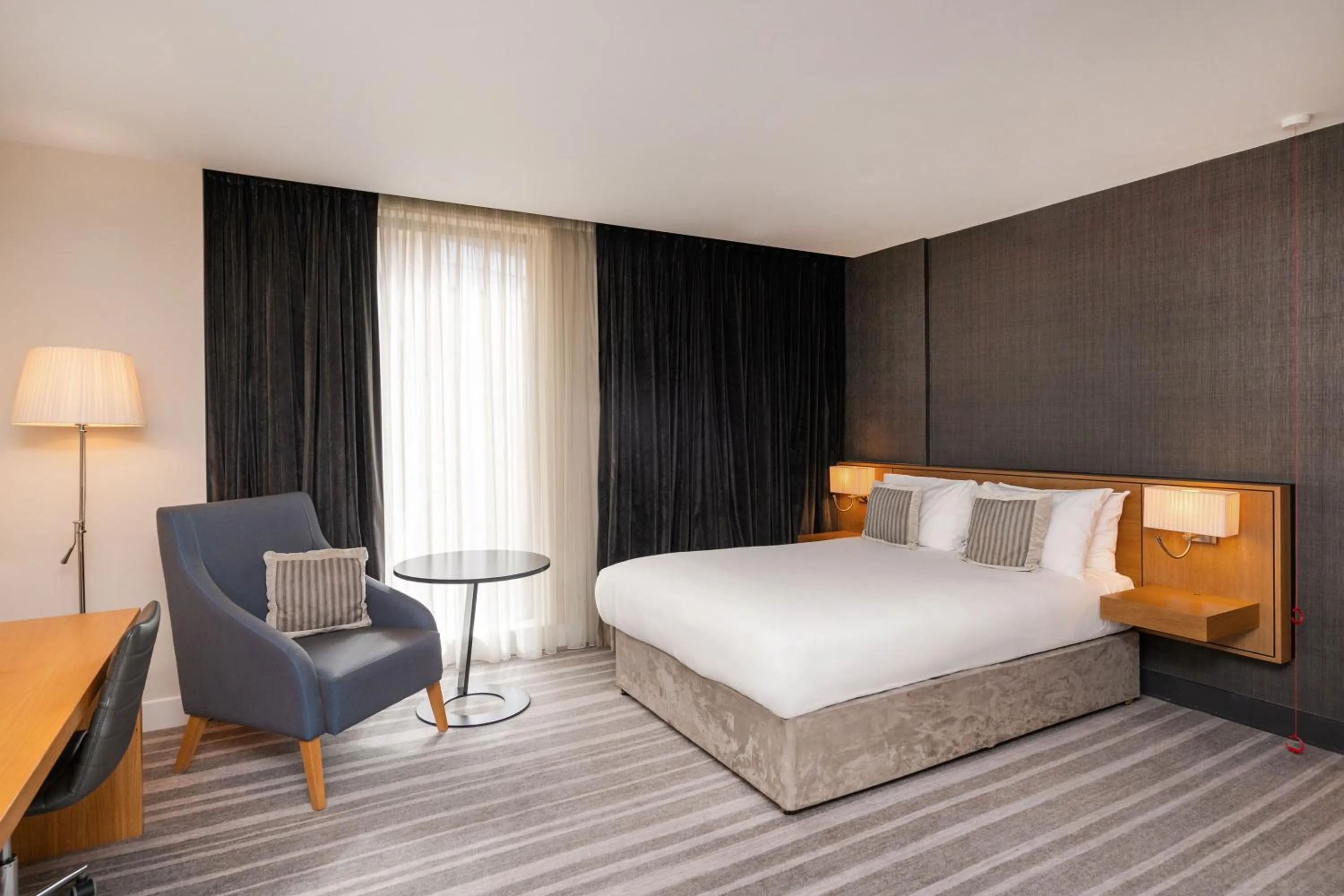 Standard Queen Room - Disability Access in Crowne Plaza Newcastle - Stephenson Quarter by IHG