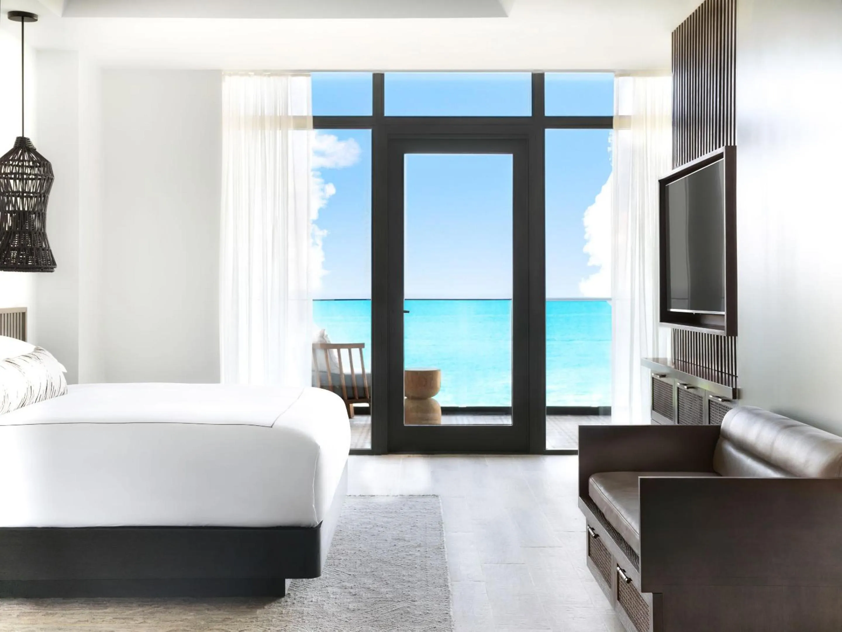 Premium King Room with Ocean View in Kimpton - Grand Roatan Resort and Spa