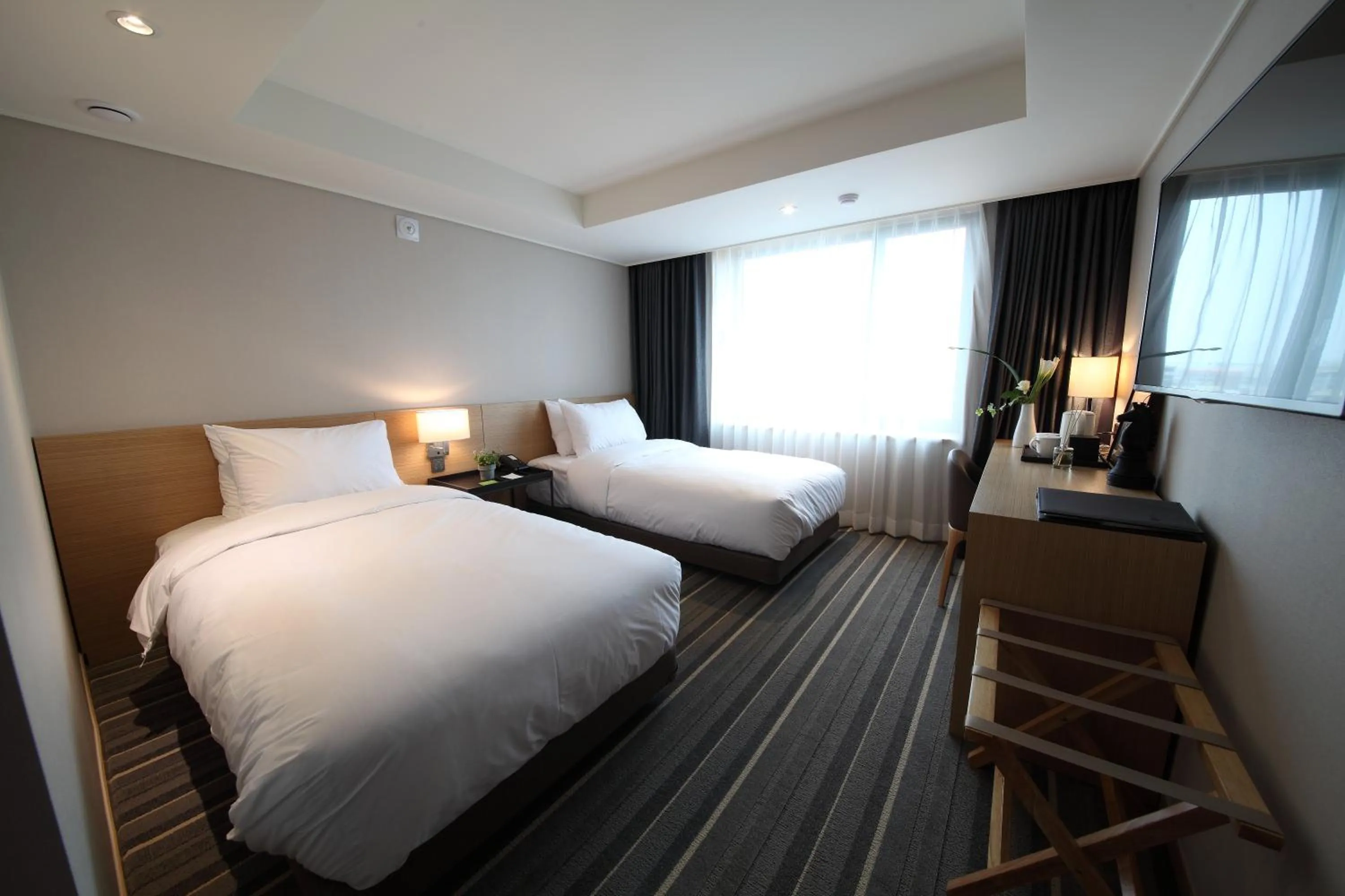 Superior Twin Room in Avonhotel Gunsan