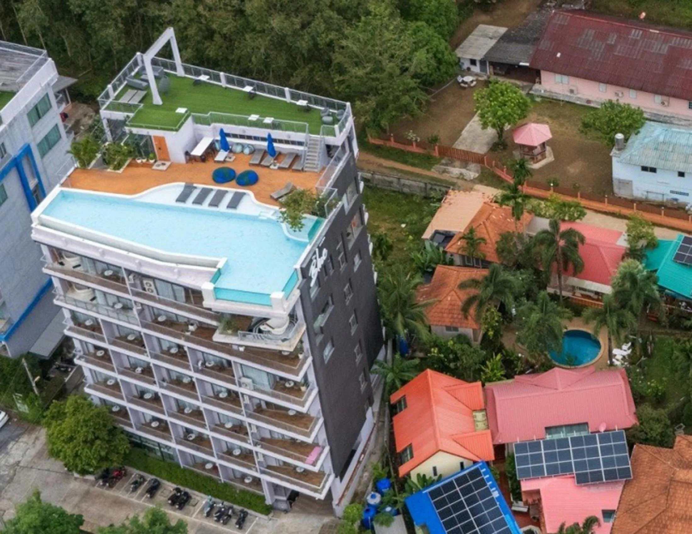 Deluxe Twin Room in The Blue Hotel