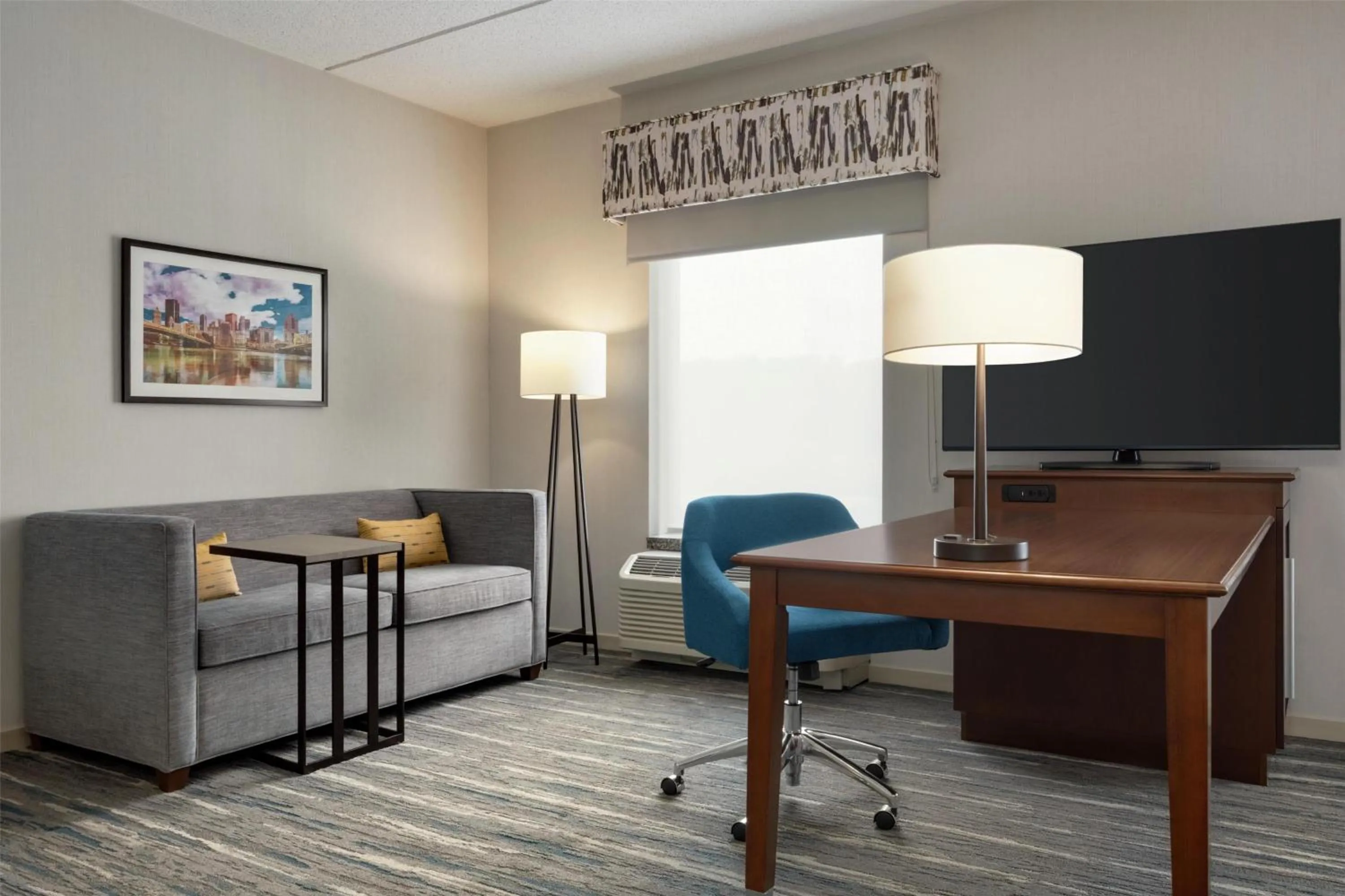 King Studio Suite - Non-Smoking in Hampton Inn & Suites - Pittsburgh/Harmarville, PA
