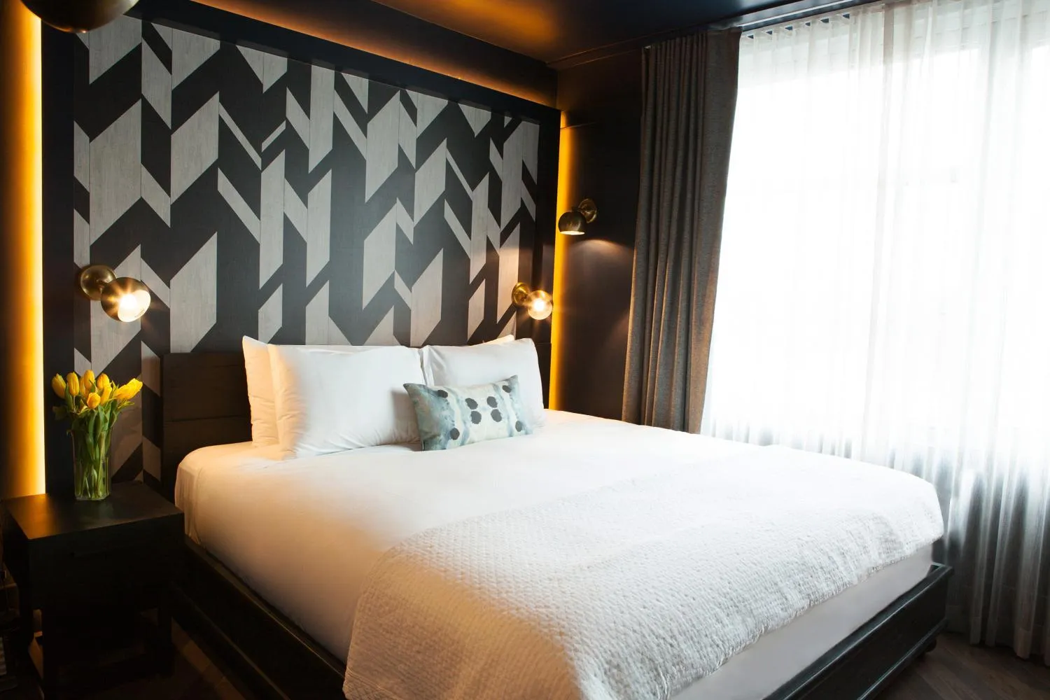 Queen Room in The Tillary Hotel Brooklyn