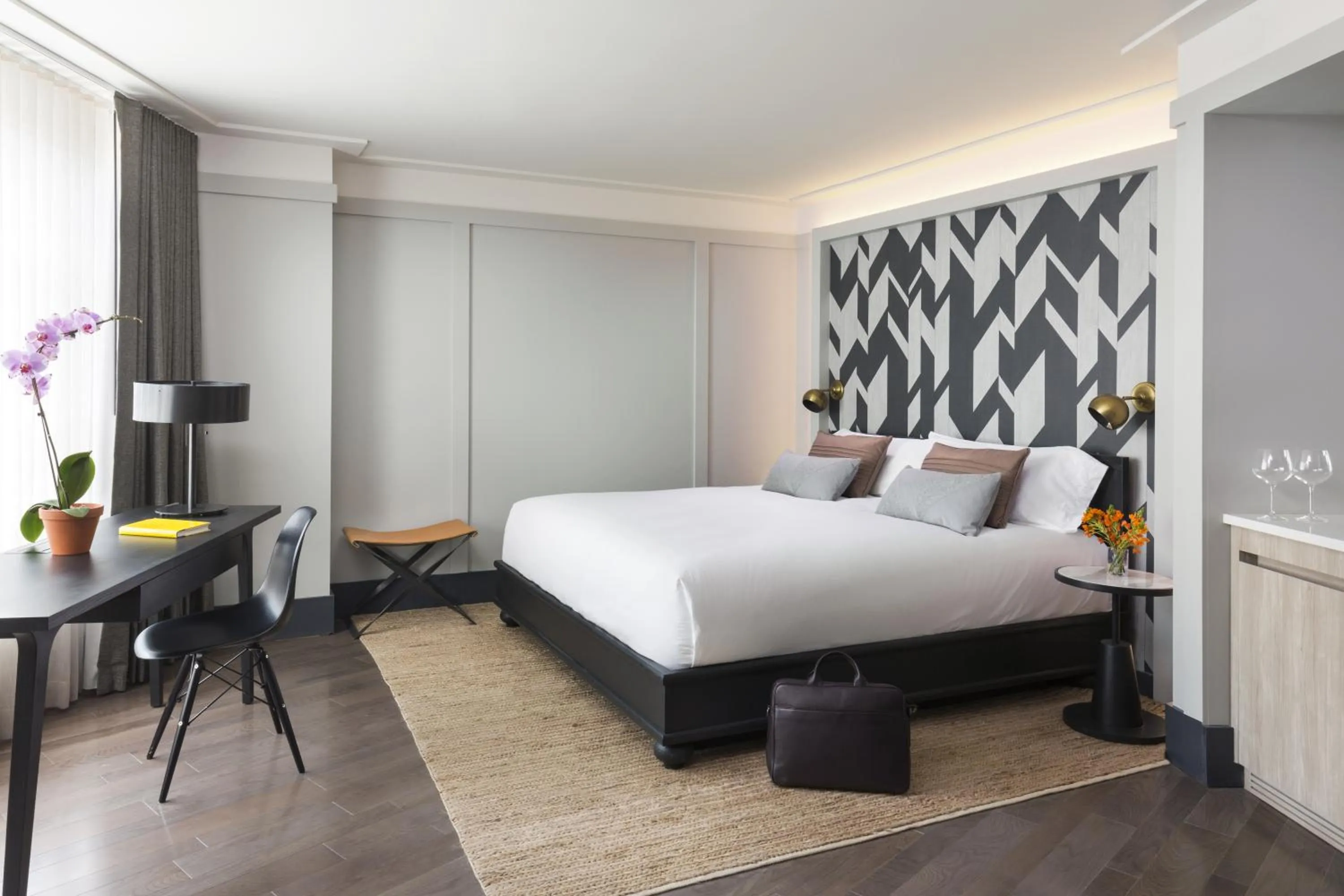 Junior Suite in The Tillary Hotel Brooklyn