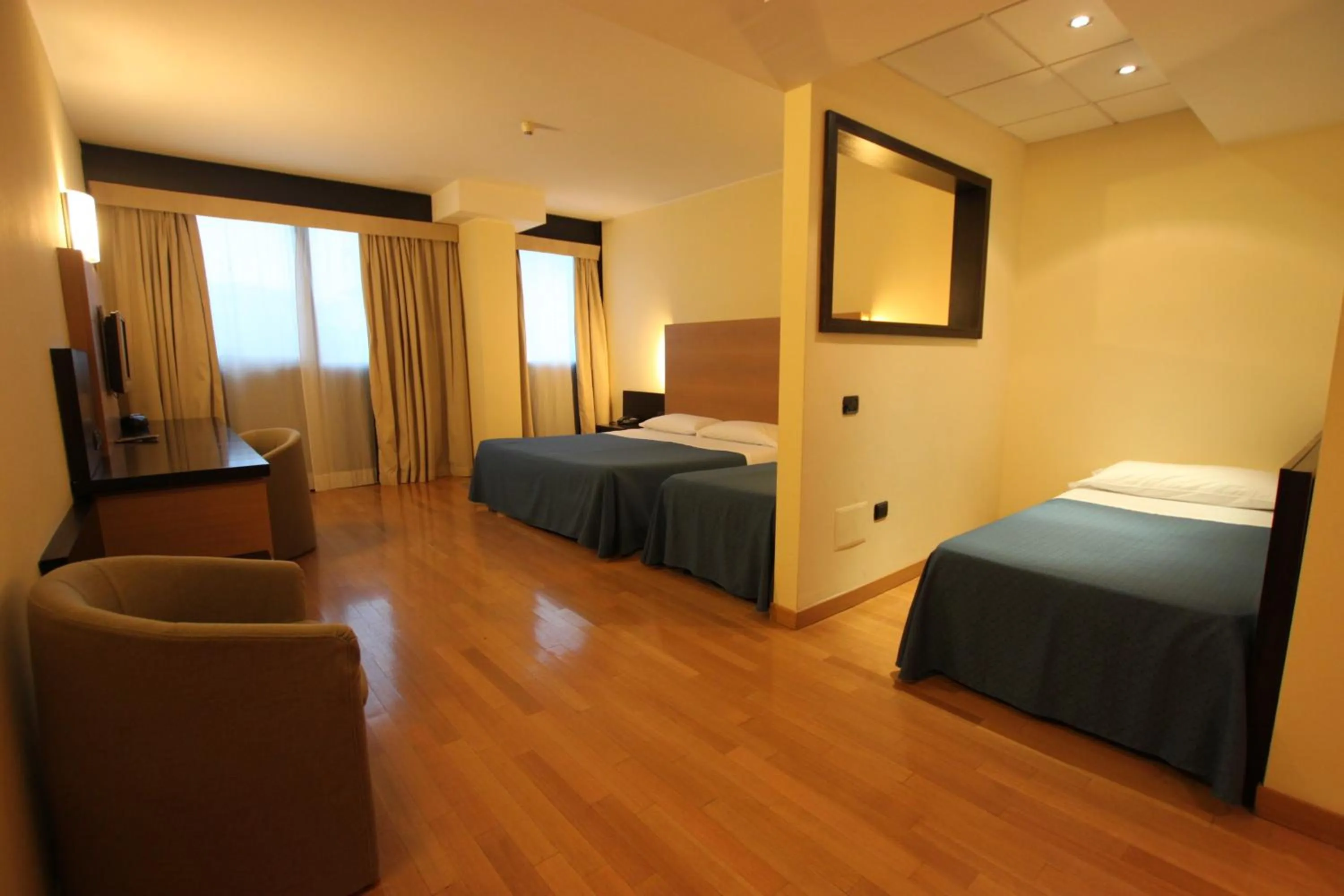 Comfort Triple Room in Golf Hotel Milano