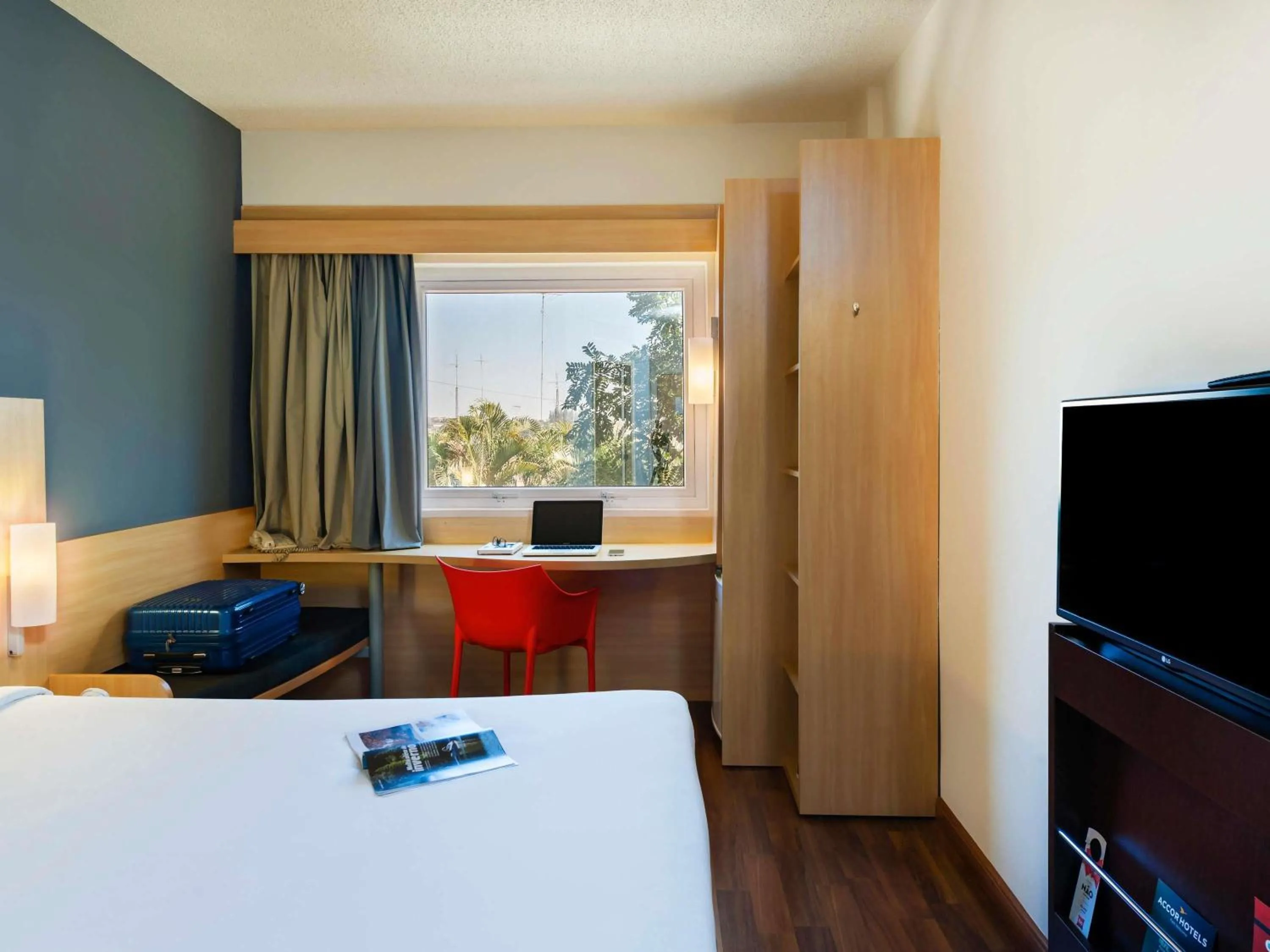 Standard Apartment with Queen Bed in ibis Paulinia