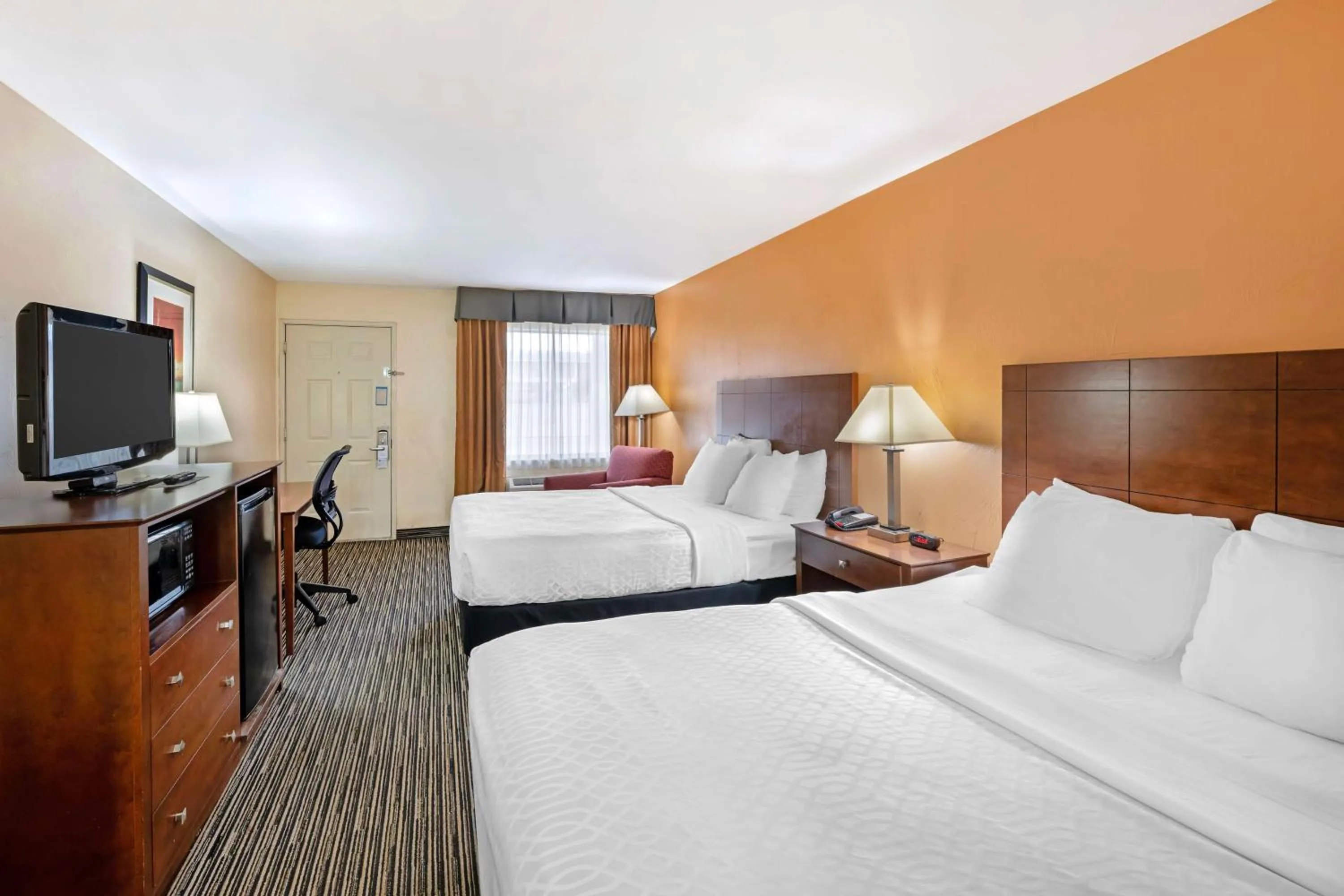Queen Room with Two Queen Beds in Best Western Snyder Inn