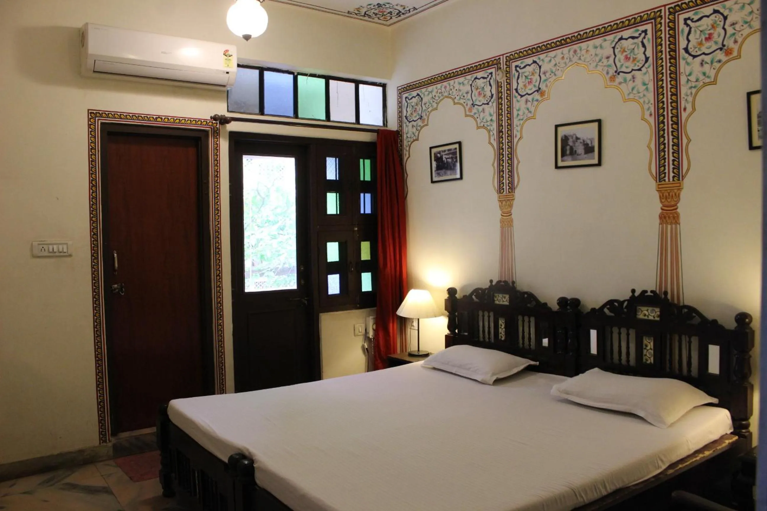 Deluxe Double Room in Vinayak Guest House
