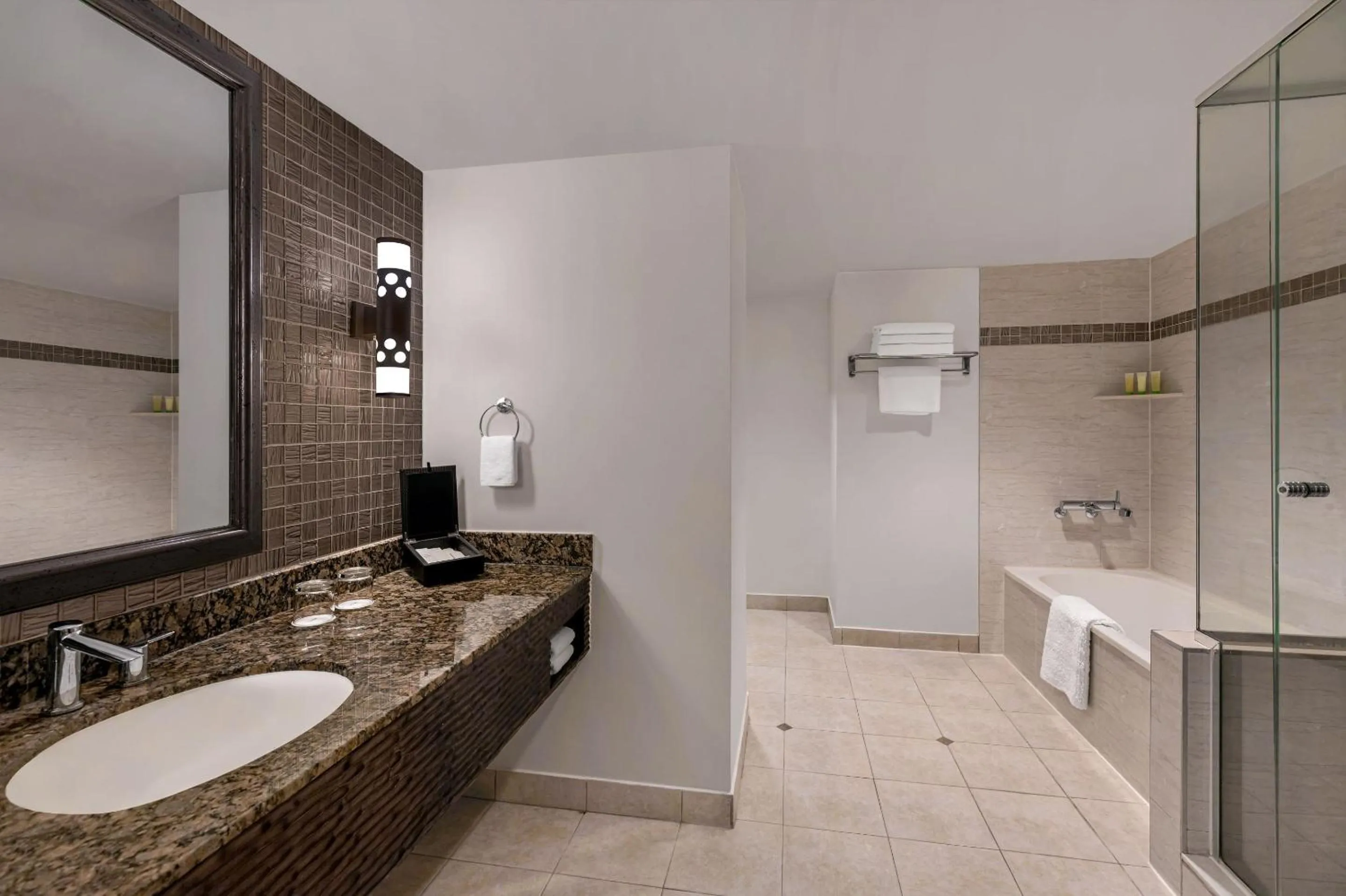 Club Oceanview Suite 2 Queen in Dusit Beach Resort Guam