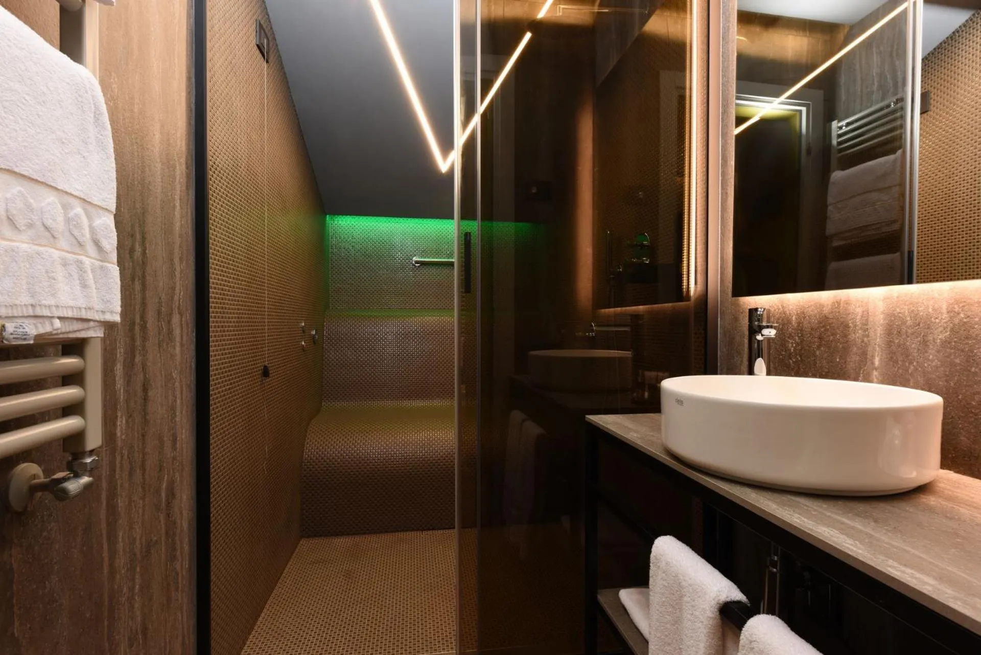 Two-Bedroom Apartment in Rosa Salva Hotel