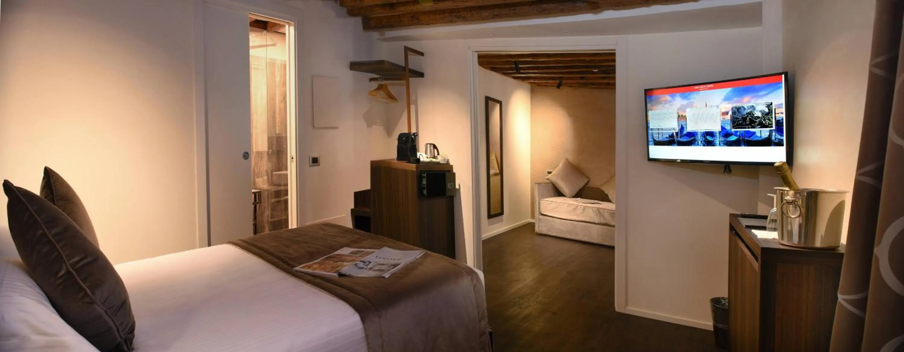 Family Room in Rosa Salva Hotel