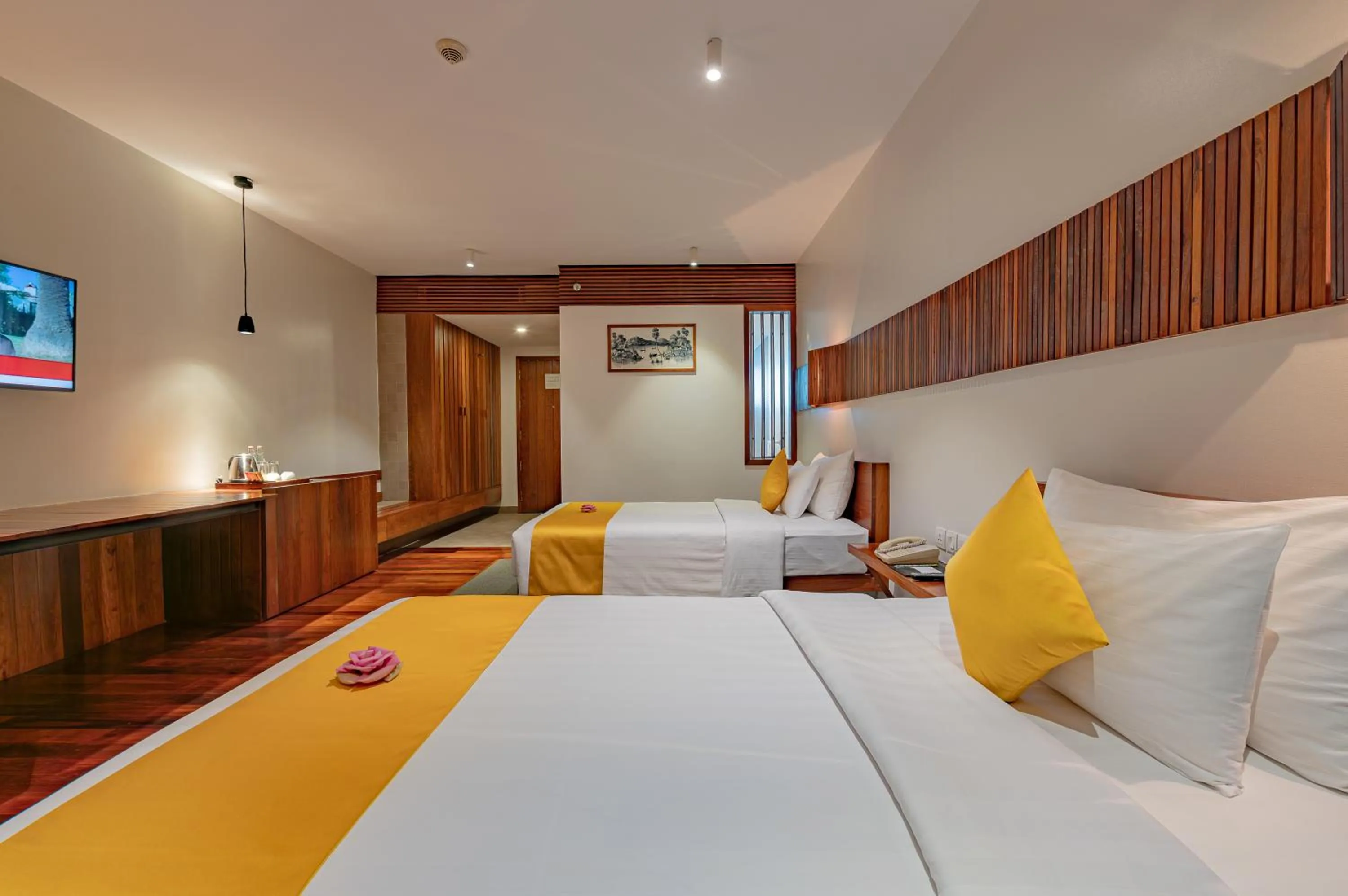 Executive Twin Room in Somadevi Residence