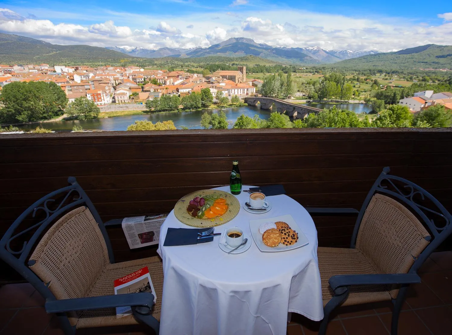 Double Room with Terrace - single occupancy in Hospedium Hotel Mirador de Gredos