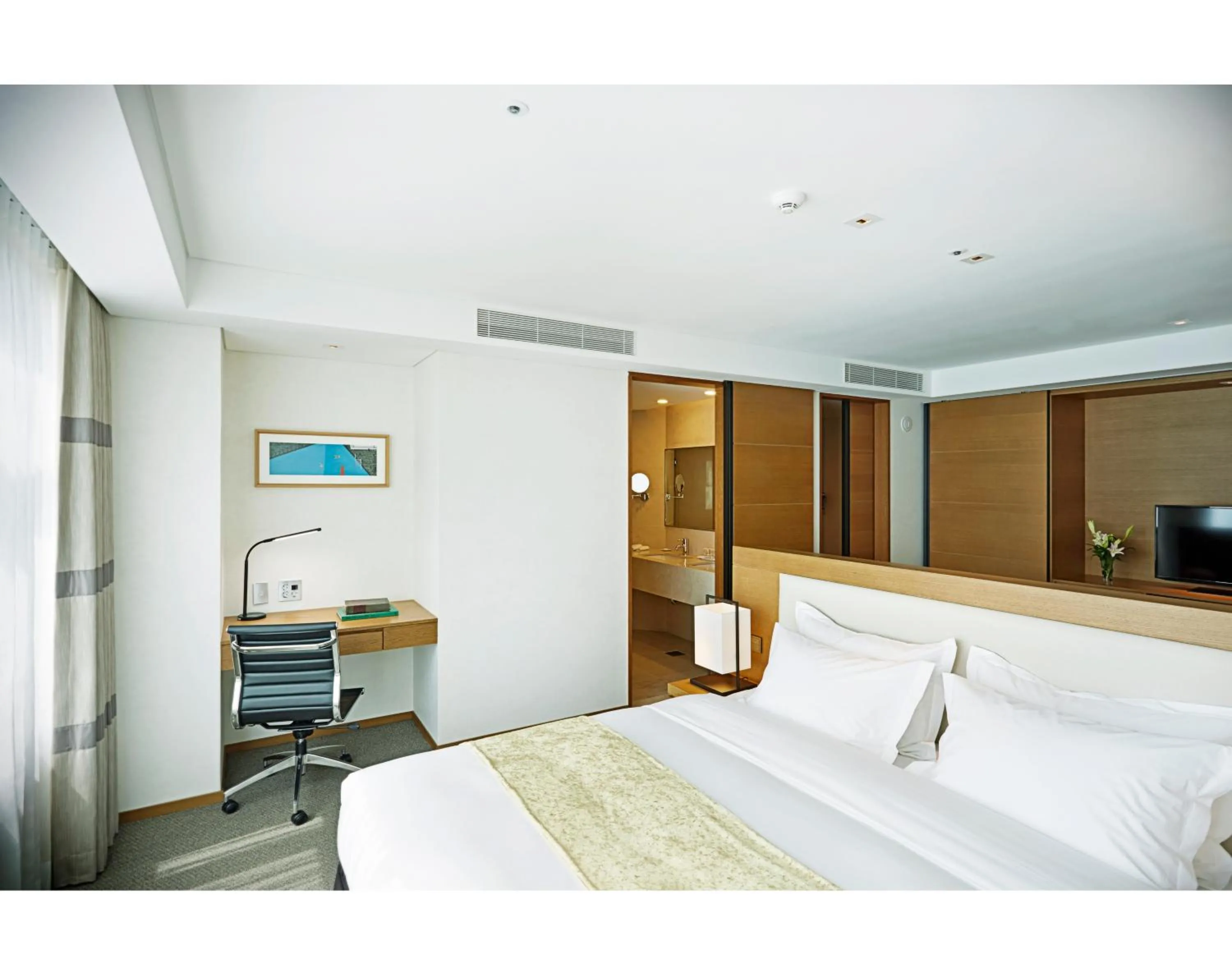 Center Suite with Sea View in Lahan Hotel Pohang