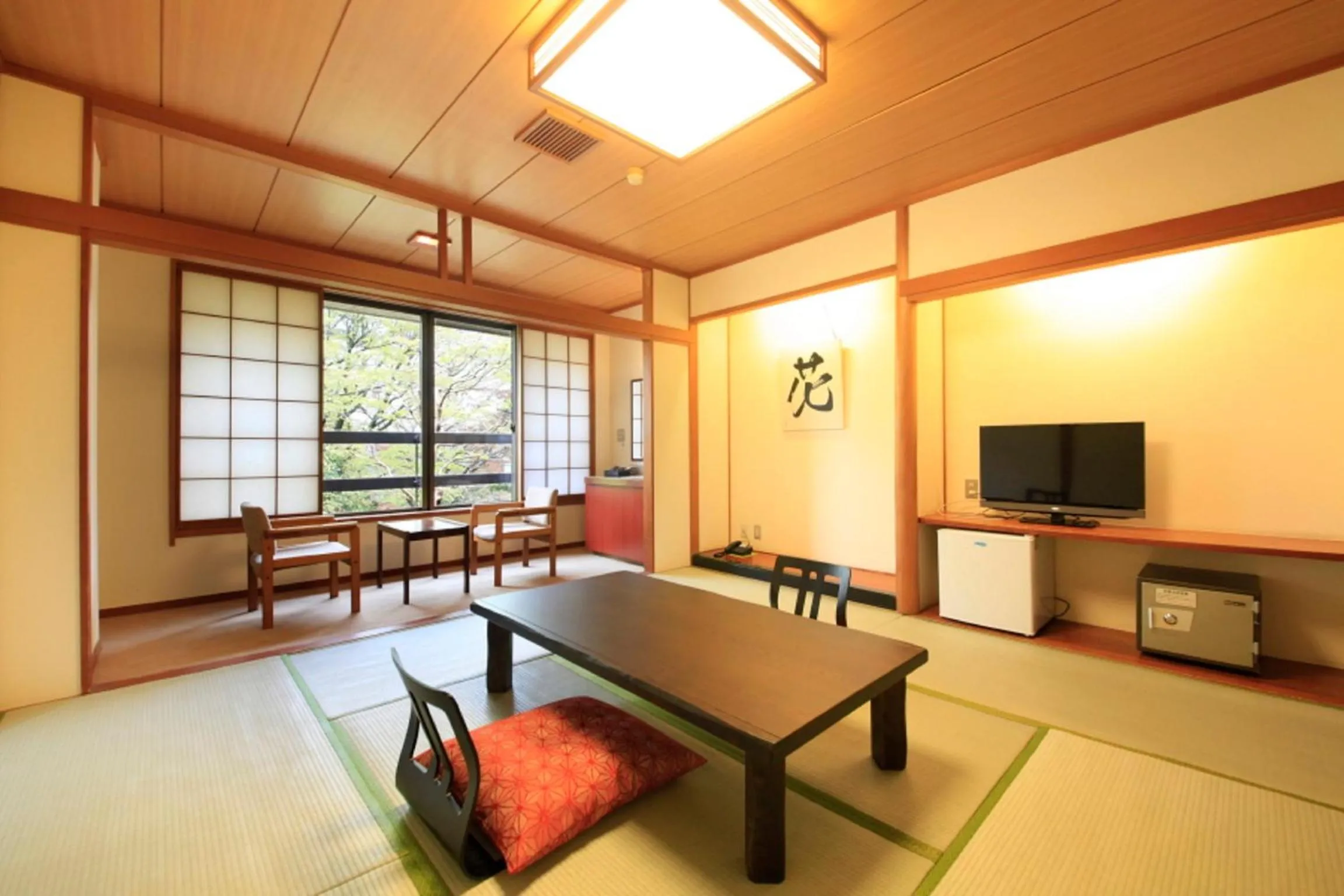 Japanese-Style Superior Room with Shared Bathroom* in Yutorelo-an