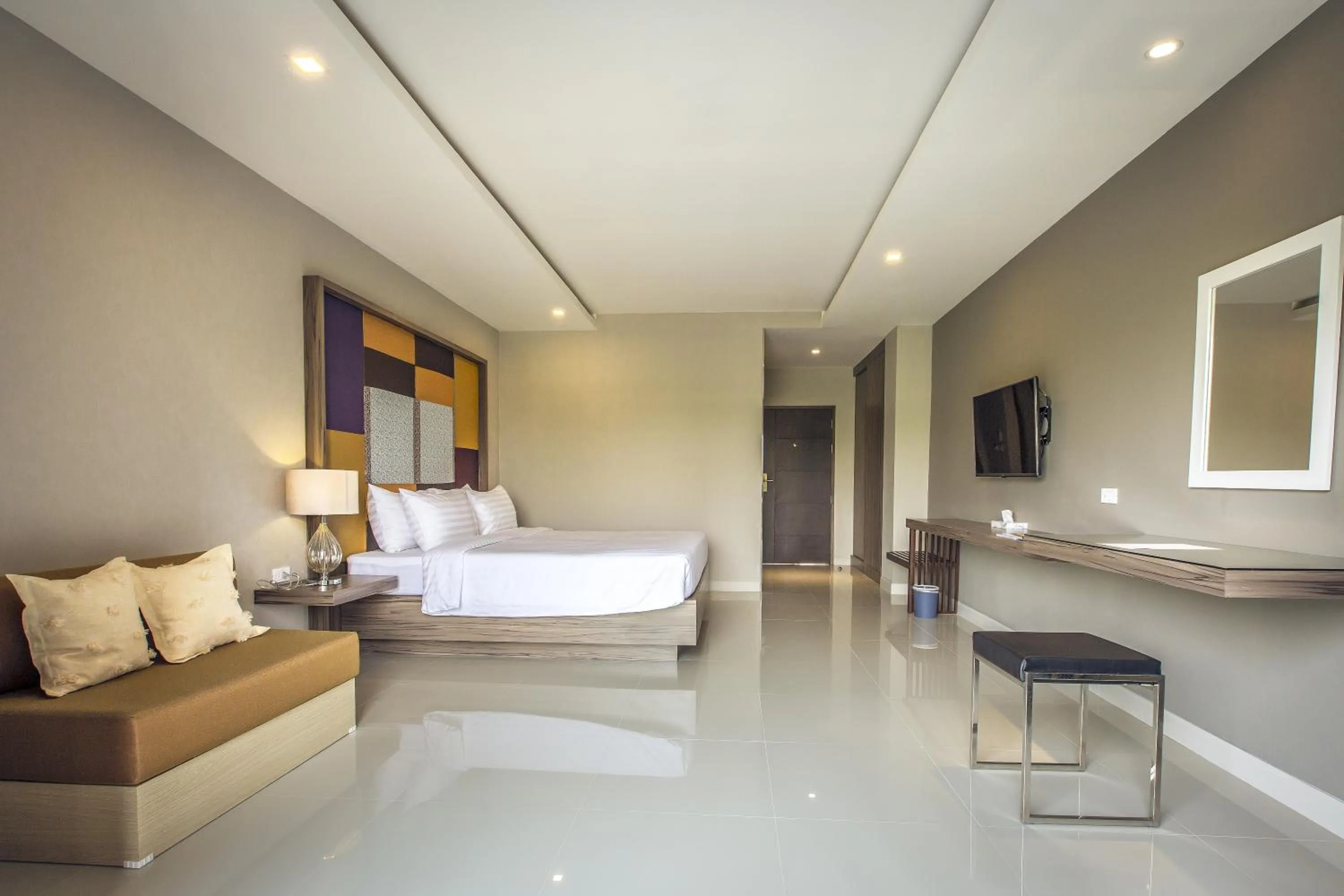 Double Room with Balcony in V Hotel Ubon Ratchathani