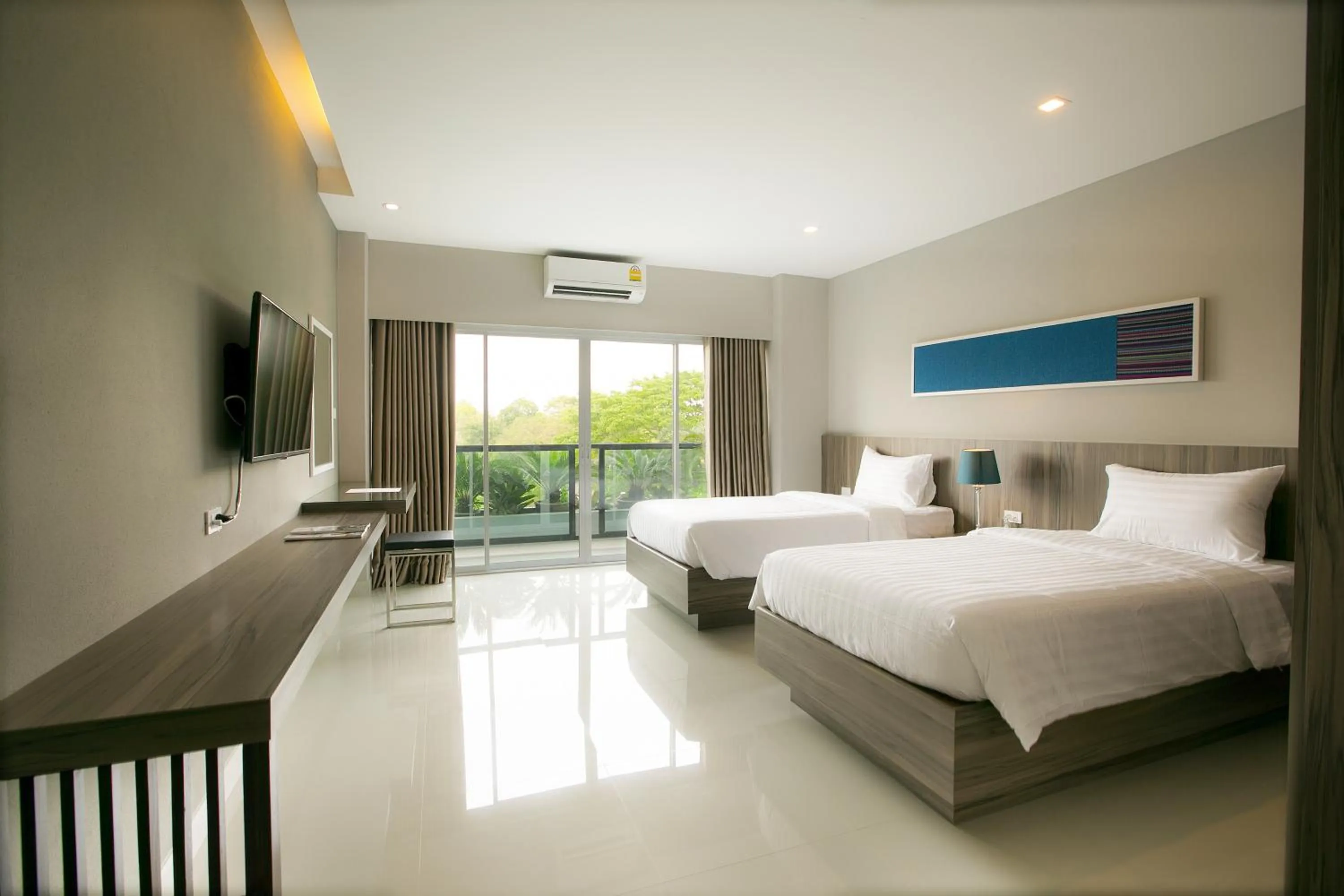 Twin Room with City View in V Hotel Ubon Ratchathani