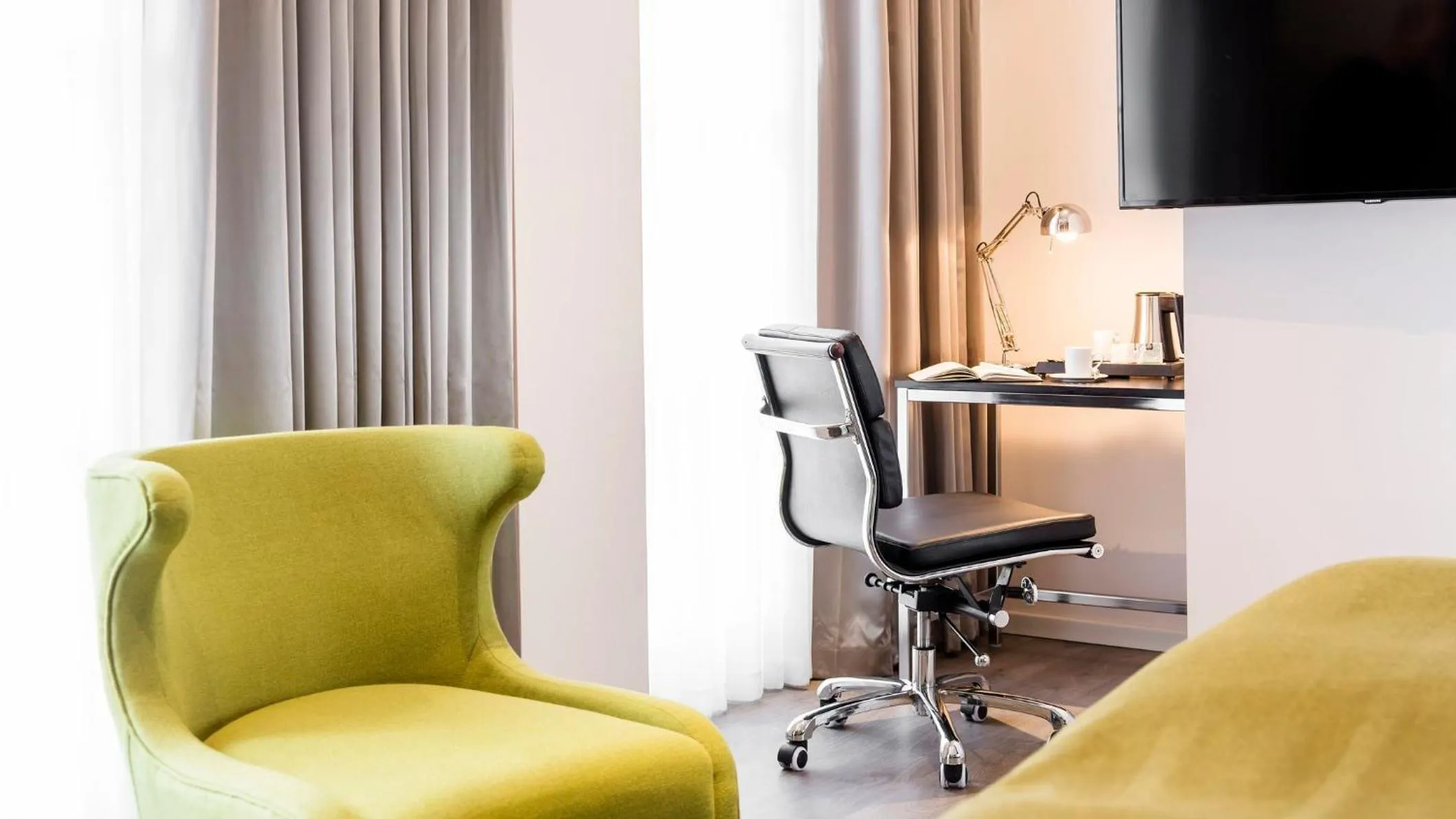 Standard Queen Room in Holiday Inn Dresden - Am Zwinger by IHG