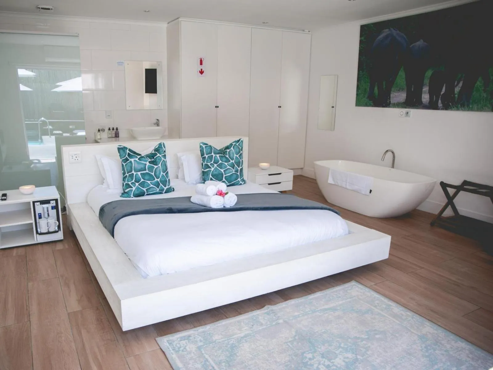 Superior King Room with Fireplace in theLAB Franschhoek